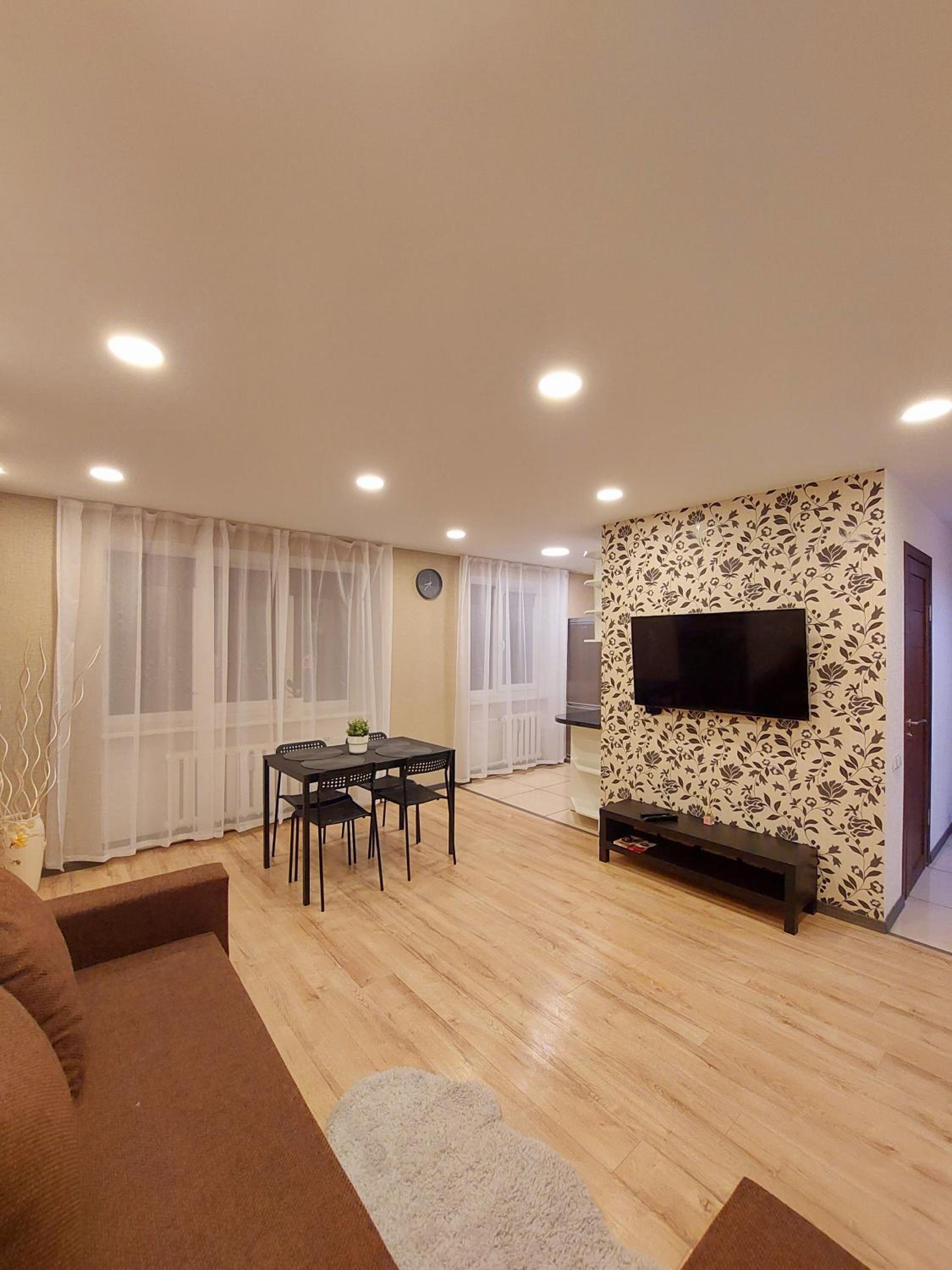 One-Bedroom Apartment - Photo 1