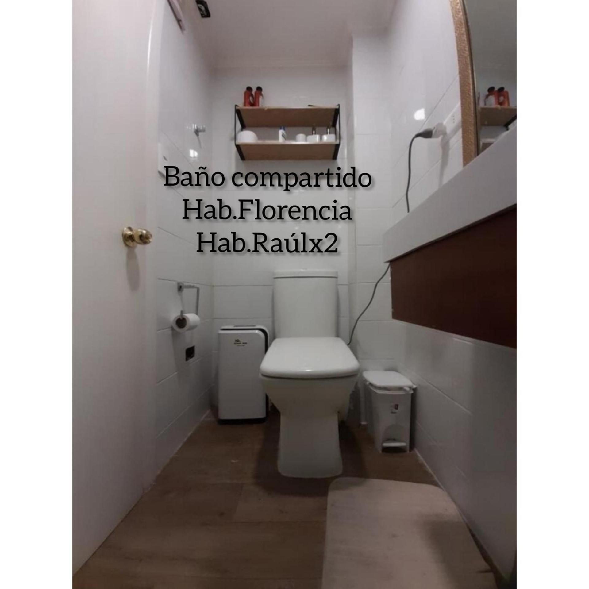 Triple Room with Shared Bathroom photo 3