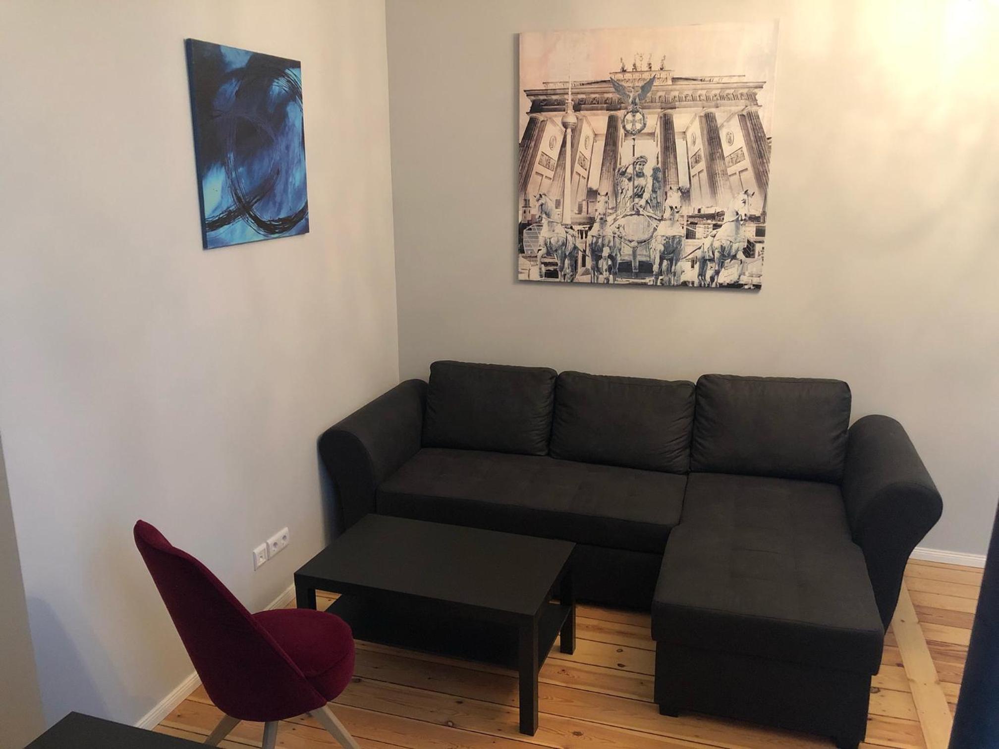 One-Bedroom Apartment photo 3