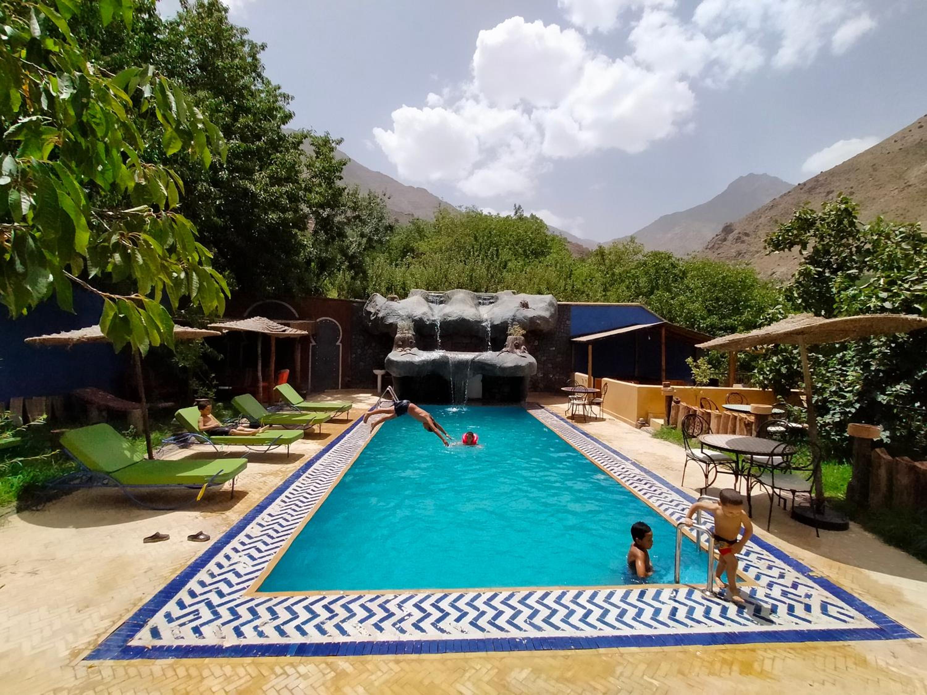 Deluxe Double Room with Mountain View photo 3