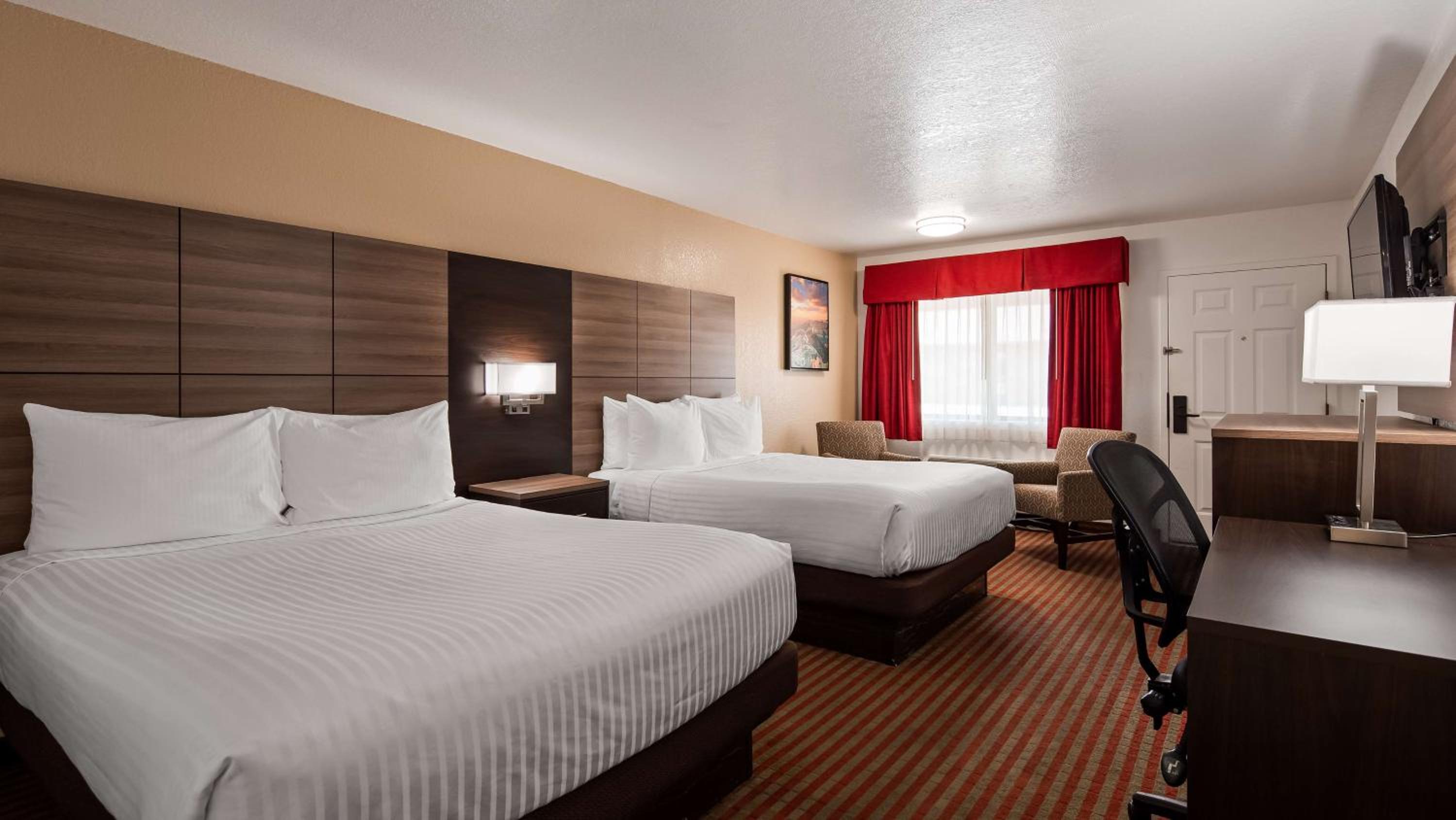 Queen Room with Two Queen Beds - Accessible/Pet Friendly photo 3