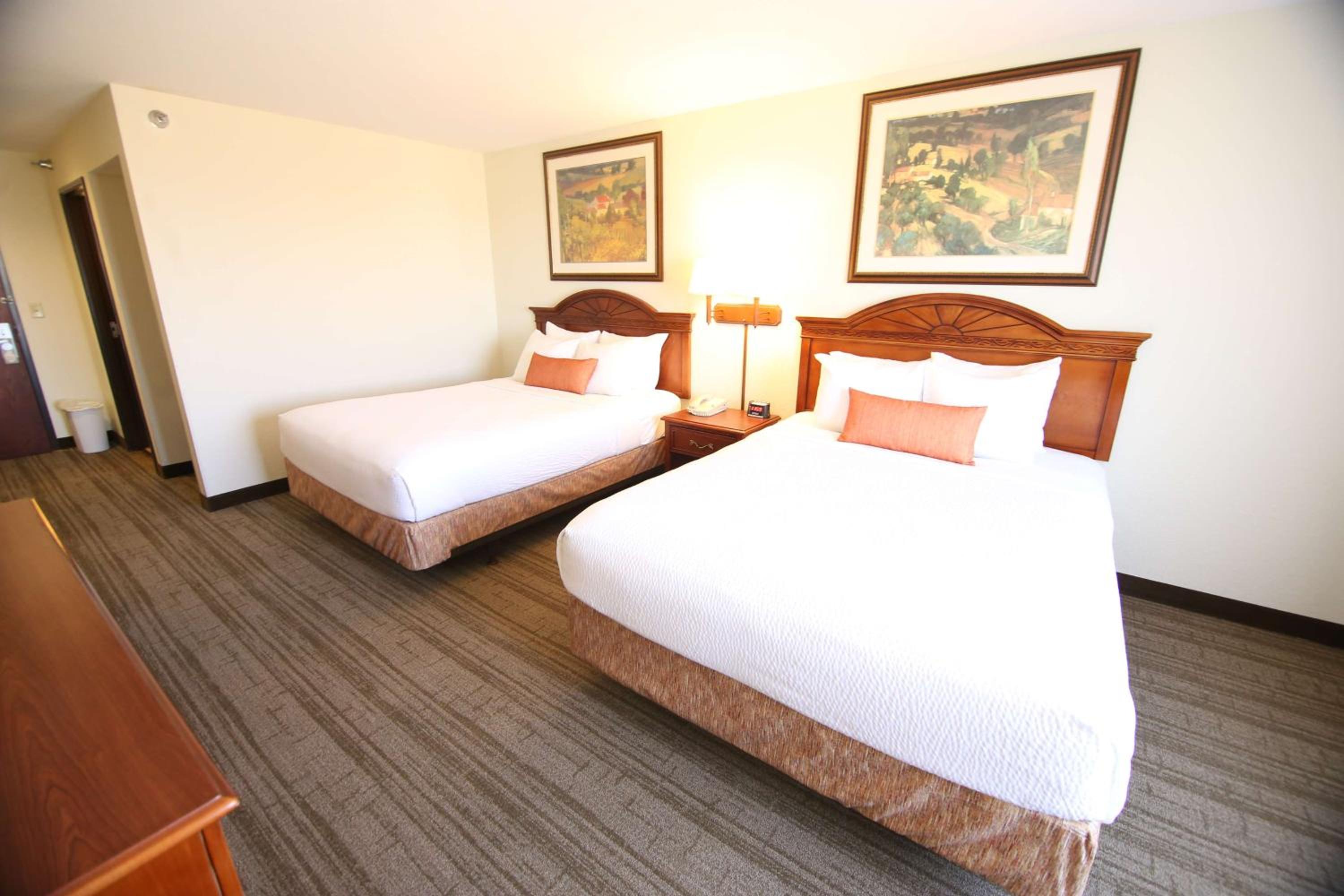Queen Room with Two Queen Beds - Photo 1