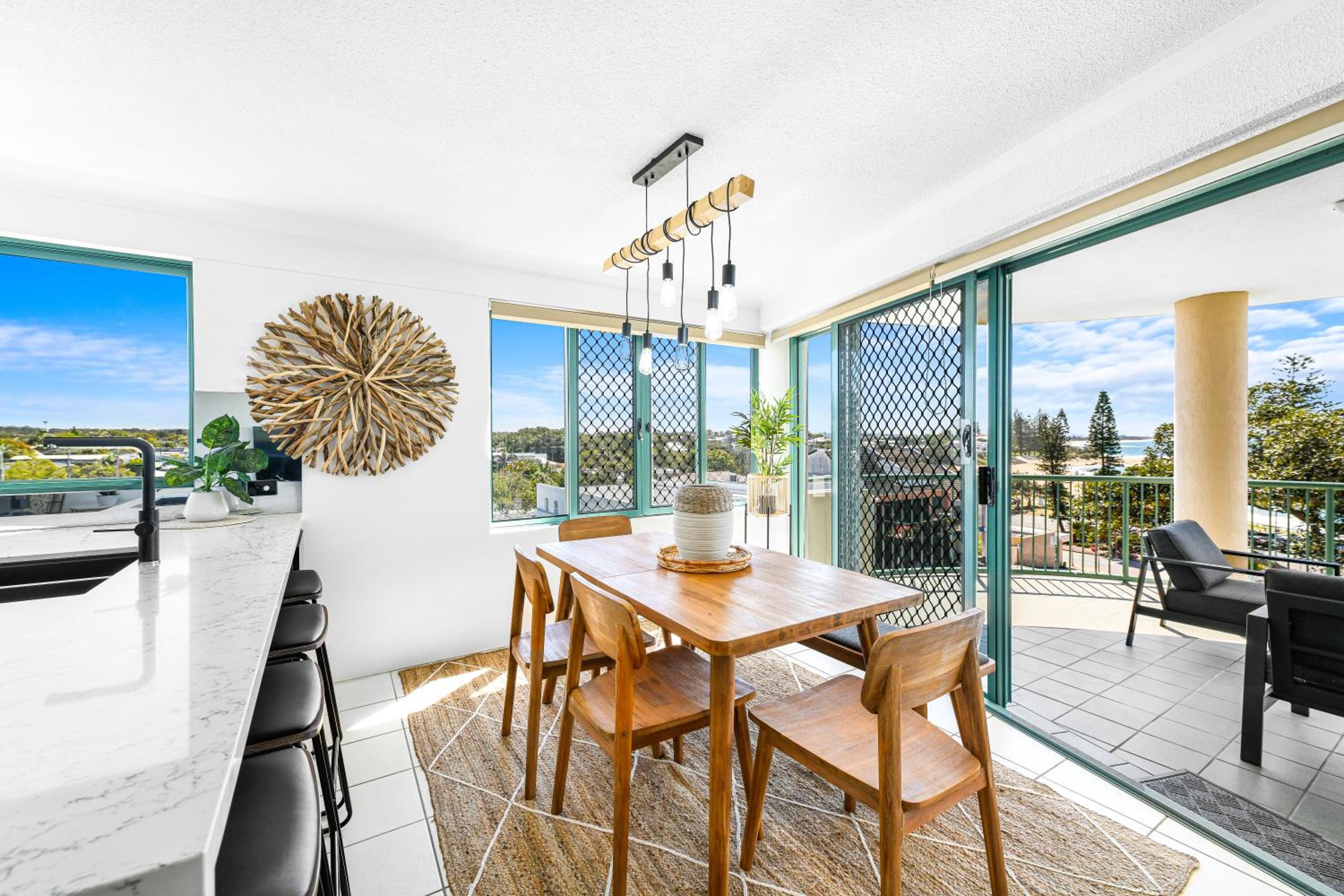 Three Bedroom Ocean View Top Floor photo 2