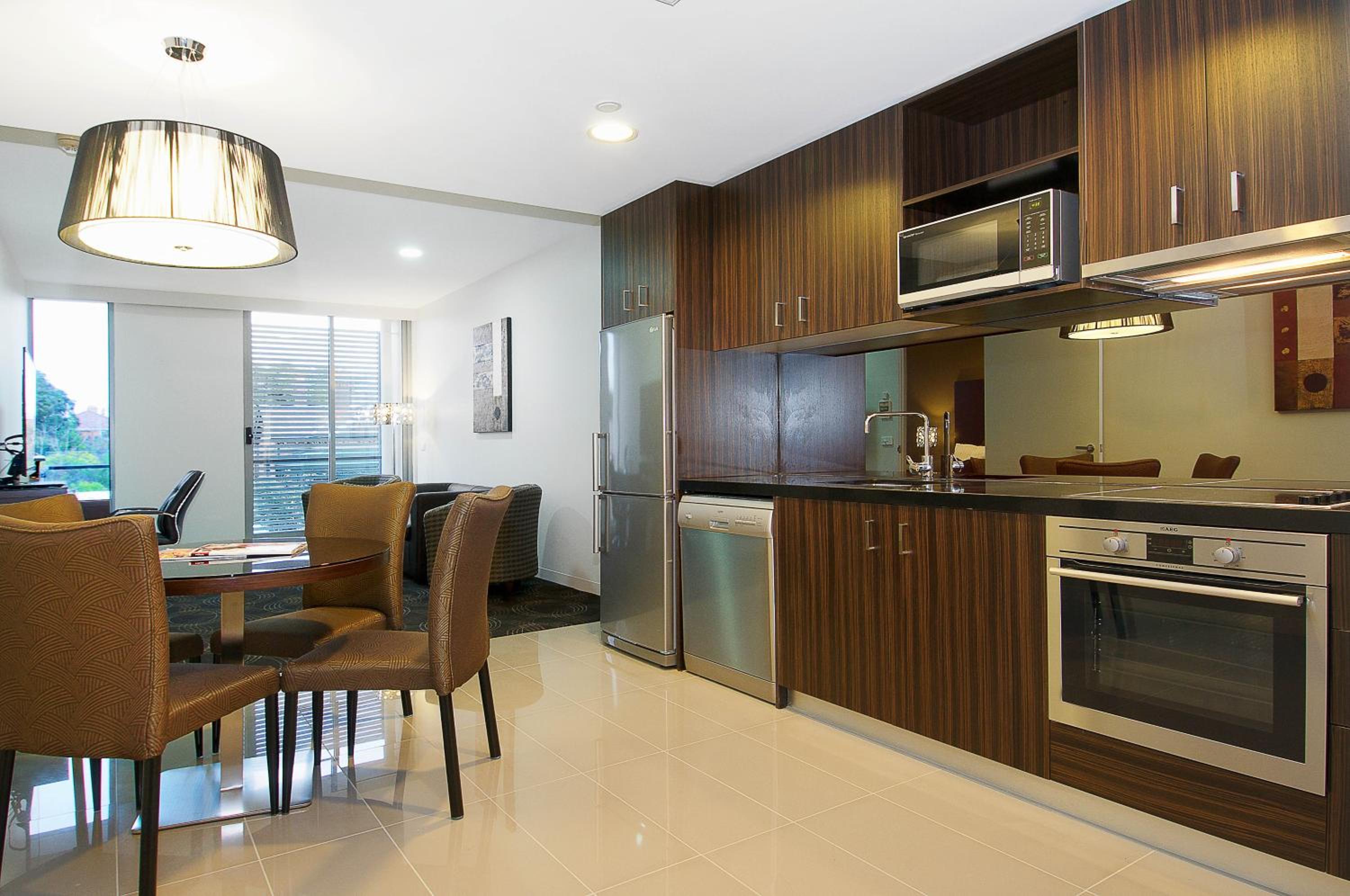 One-Bedroom Apartment With Spa Bath - Photo 3