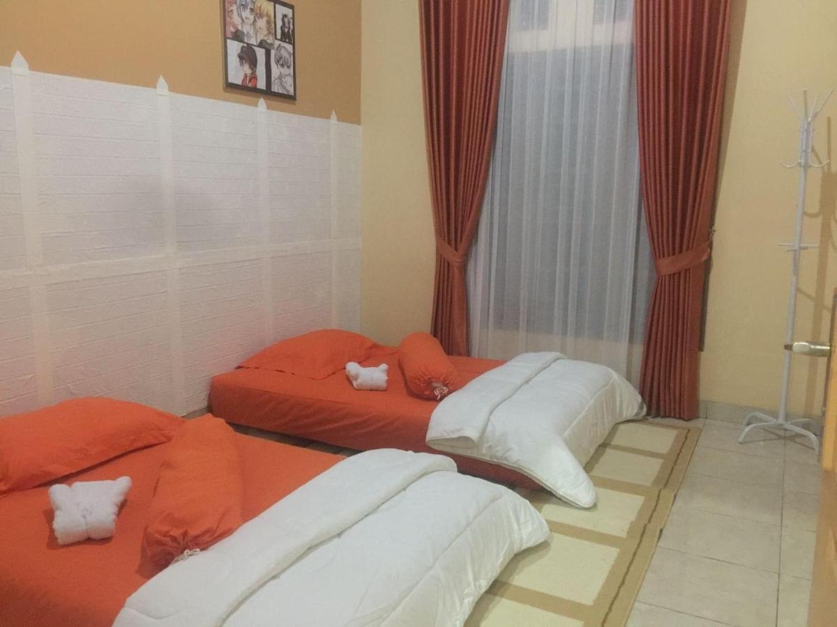 Twin Room - Photo 3