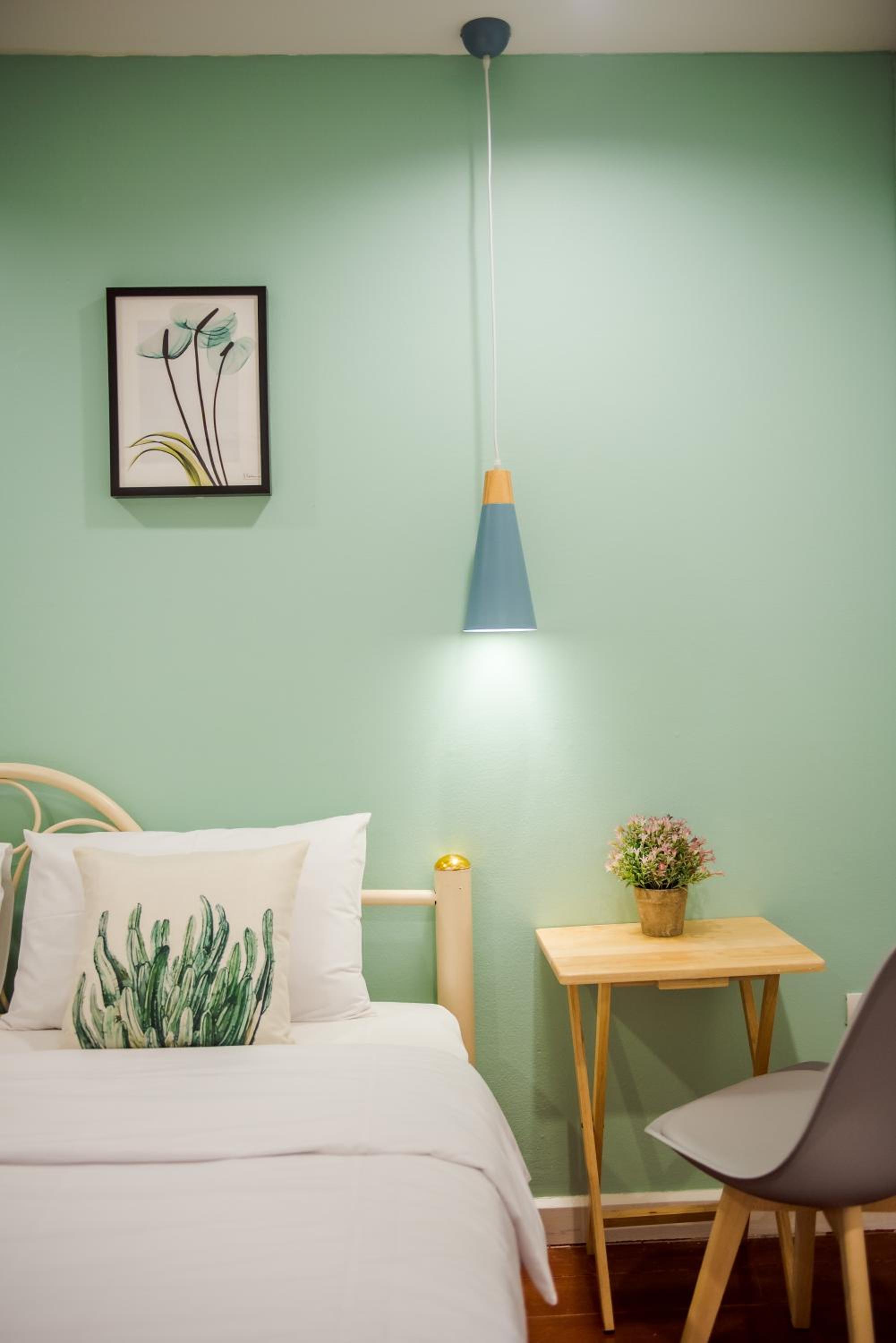 Three-Bedroom House - Photo 49