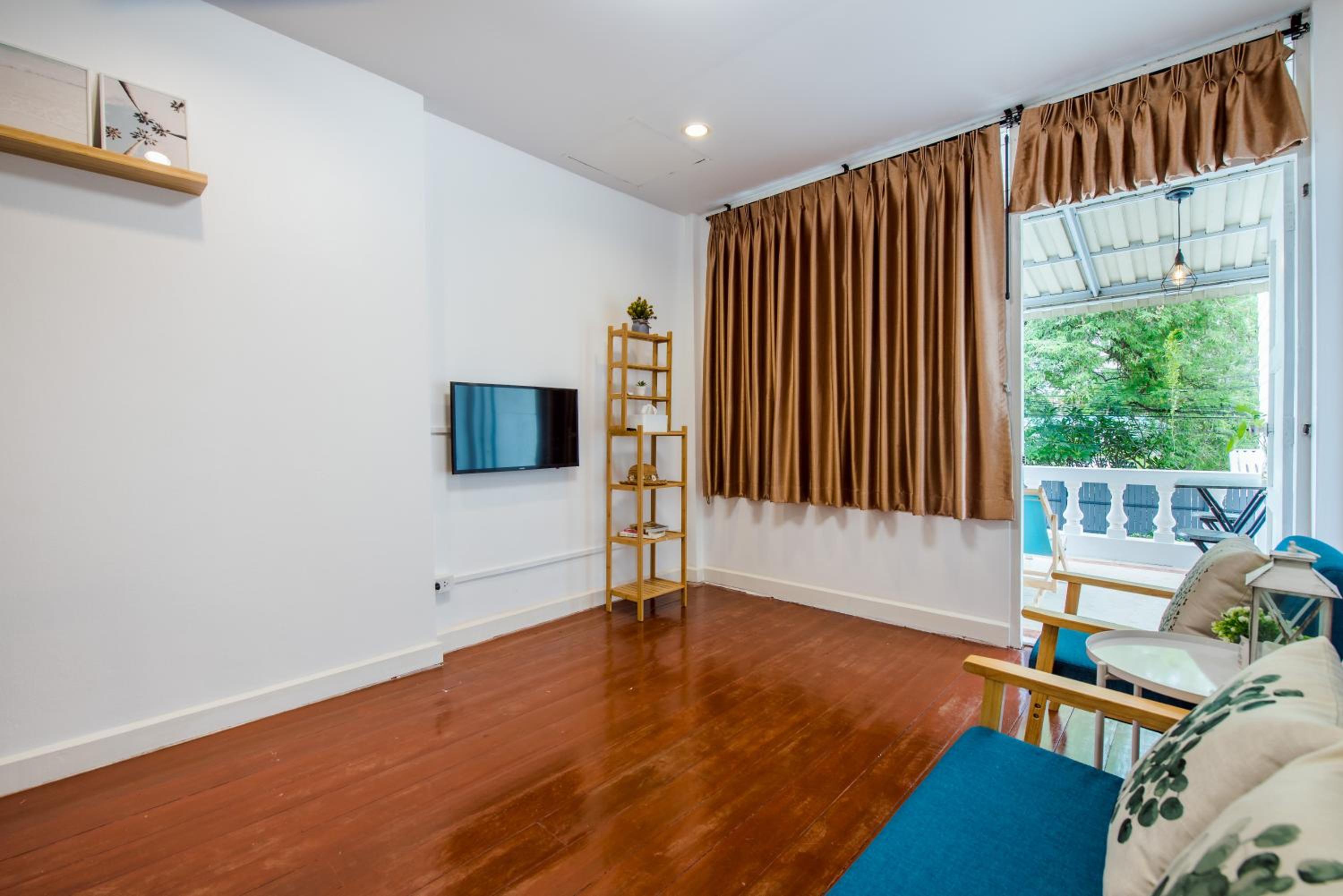 Three-Bedroom House - Photo 47