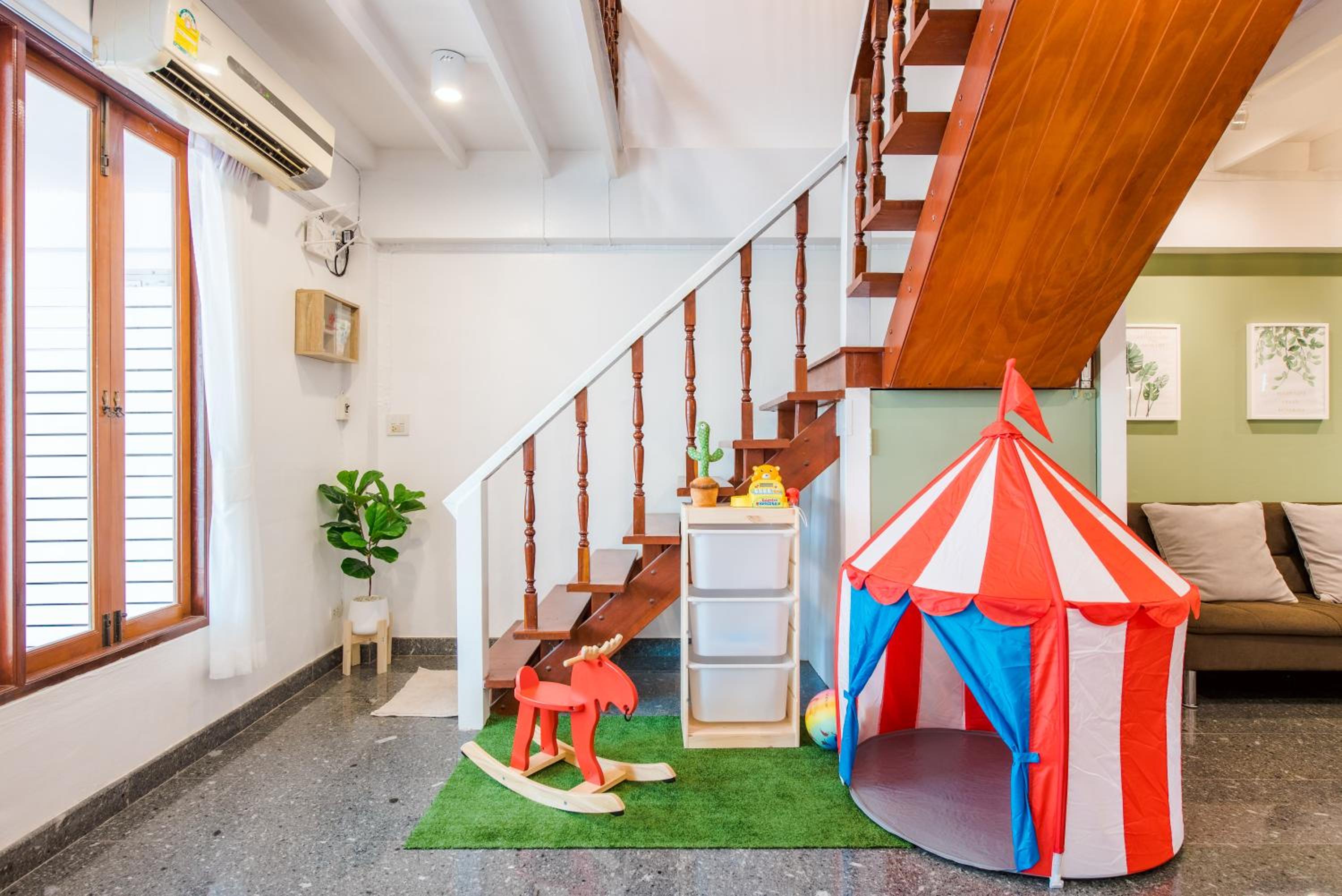 Three-Bedroom House - Photo 40