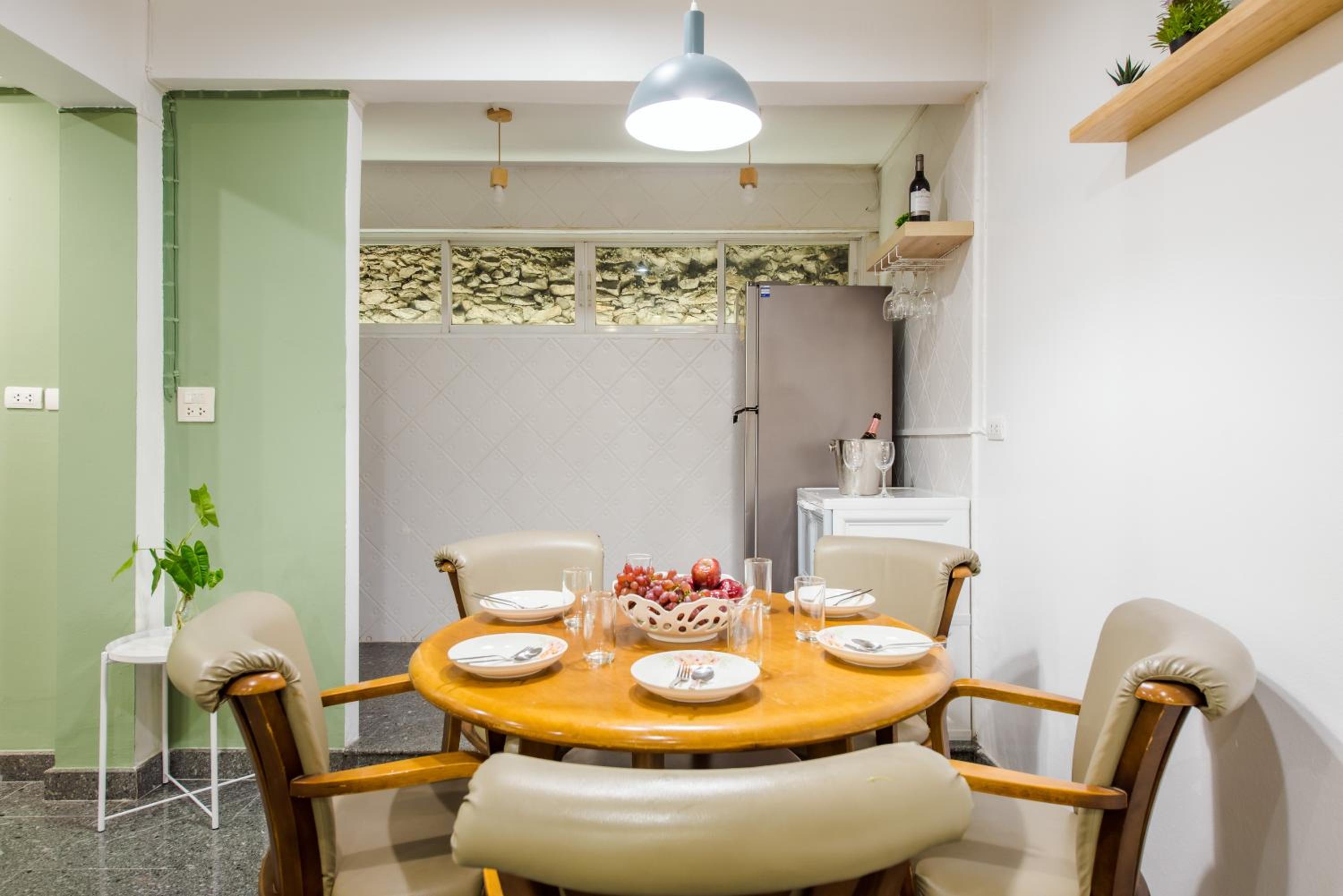 Three-Bedroom House - Photo 10