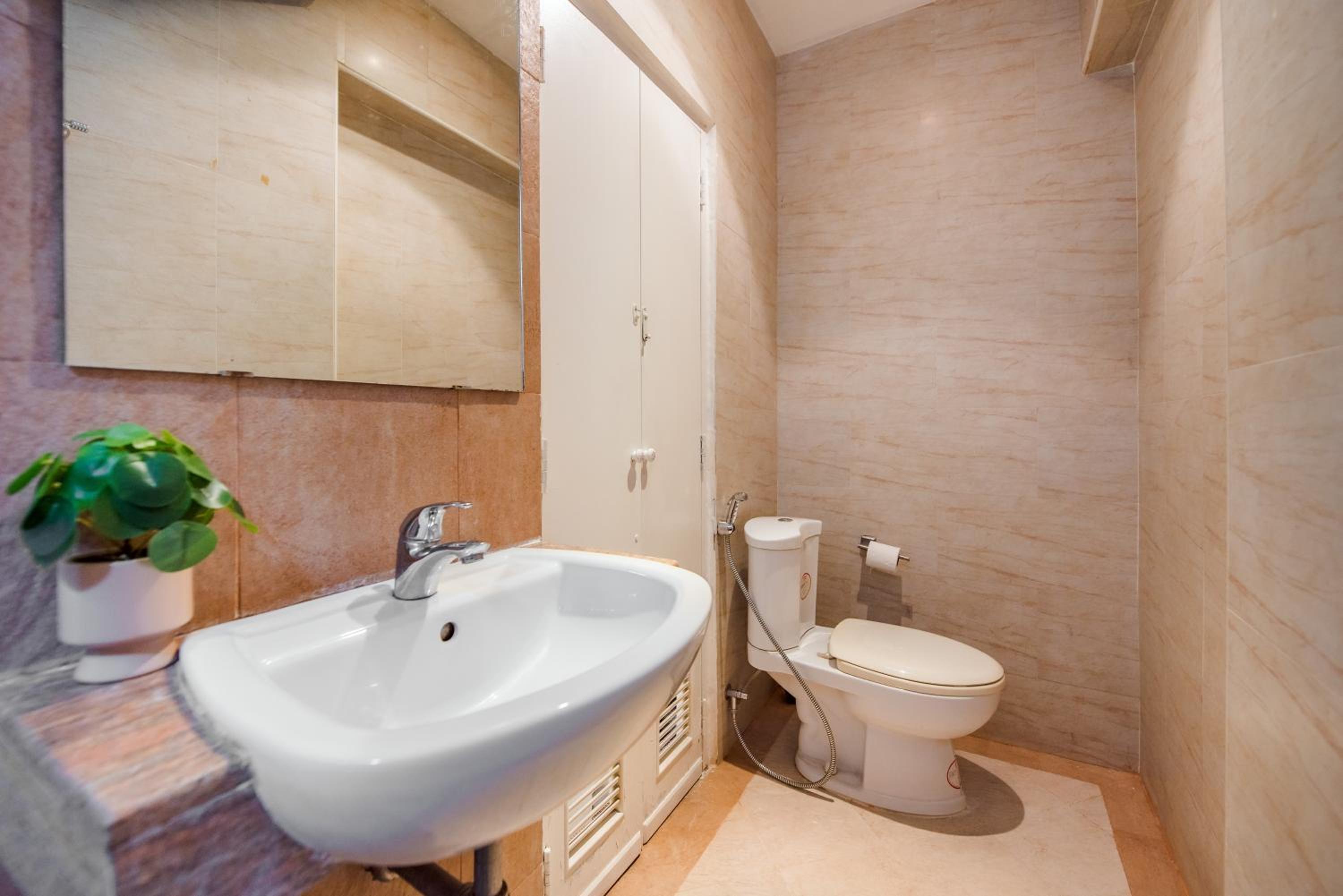 Three-Bedroom House - Photo 8