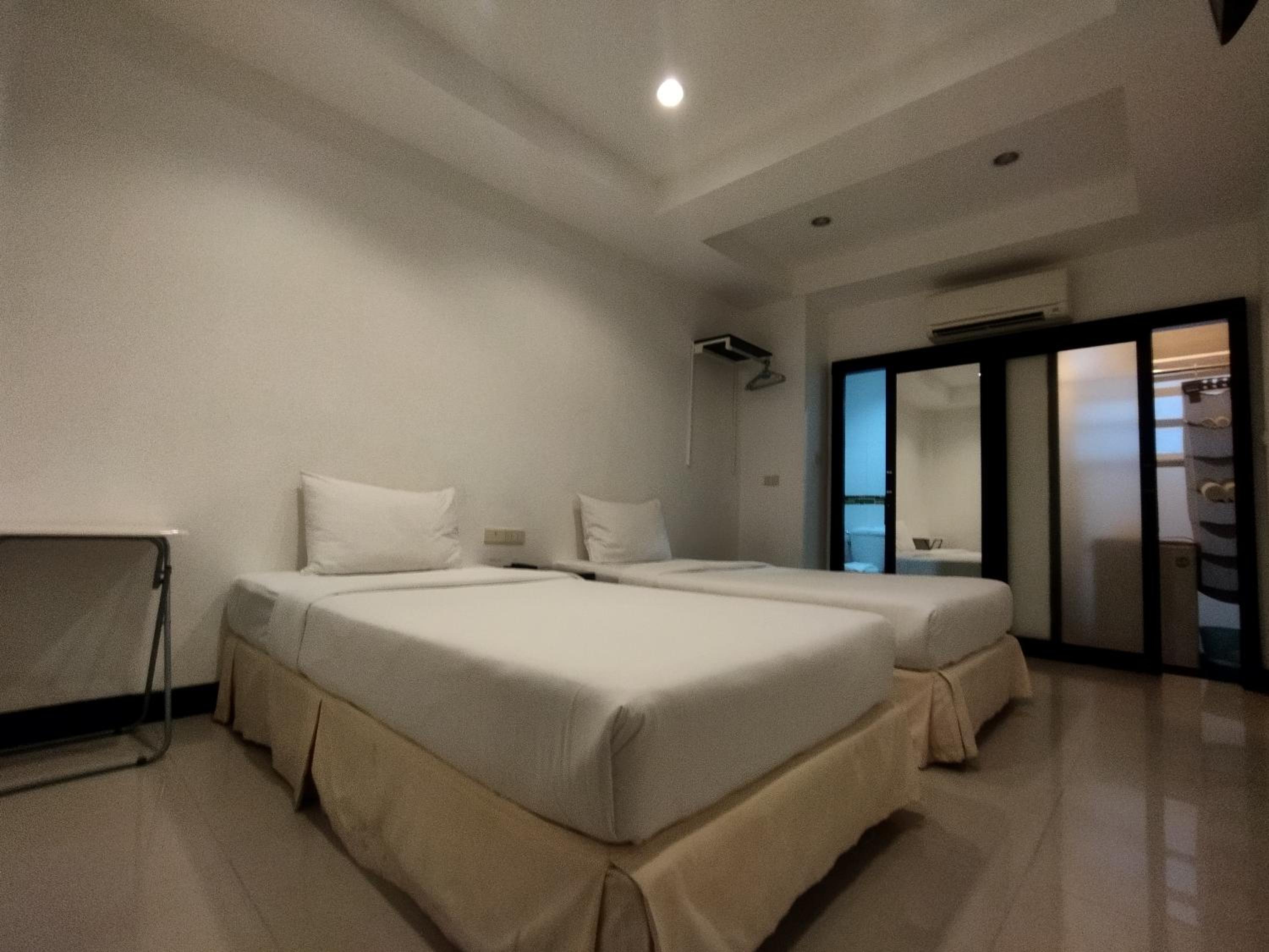 Twin Room photo 1