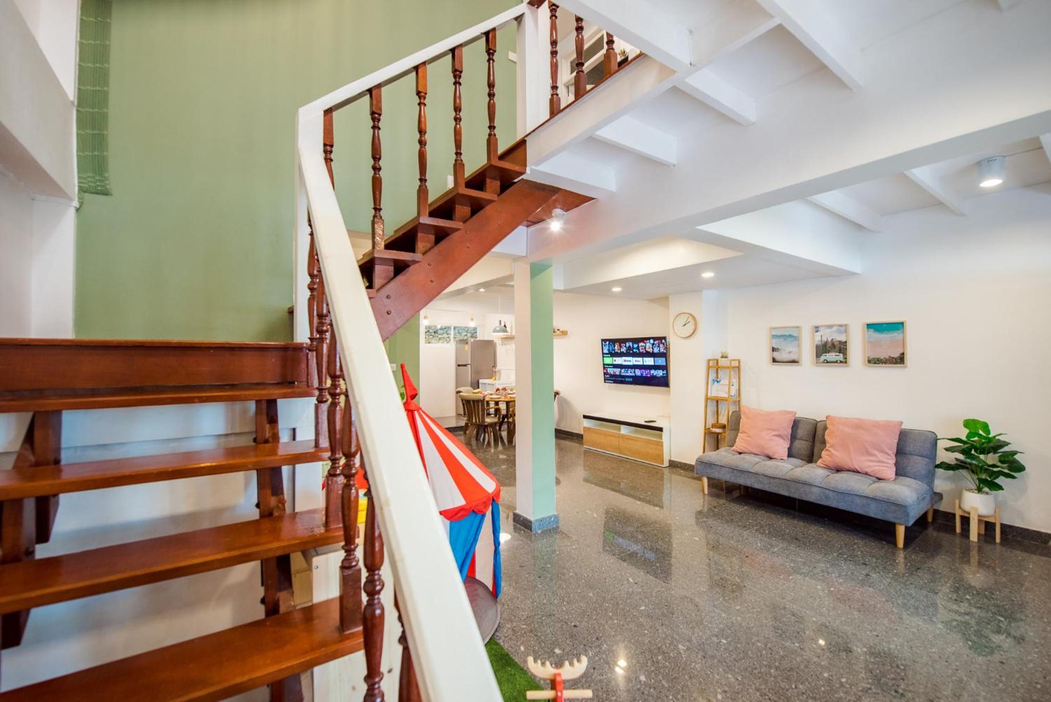 Three-Bedroom House - Photo 28