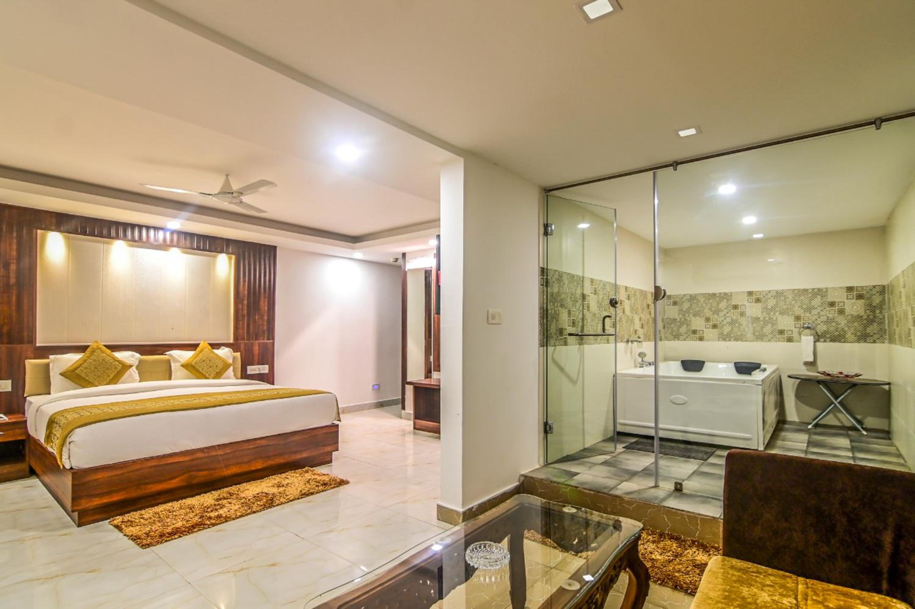 King Room with Spa Bath photo 1