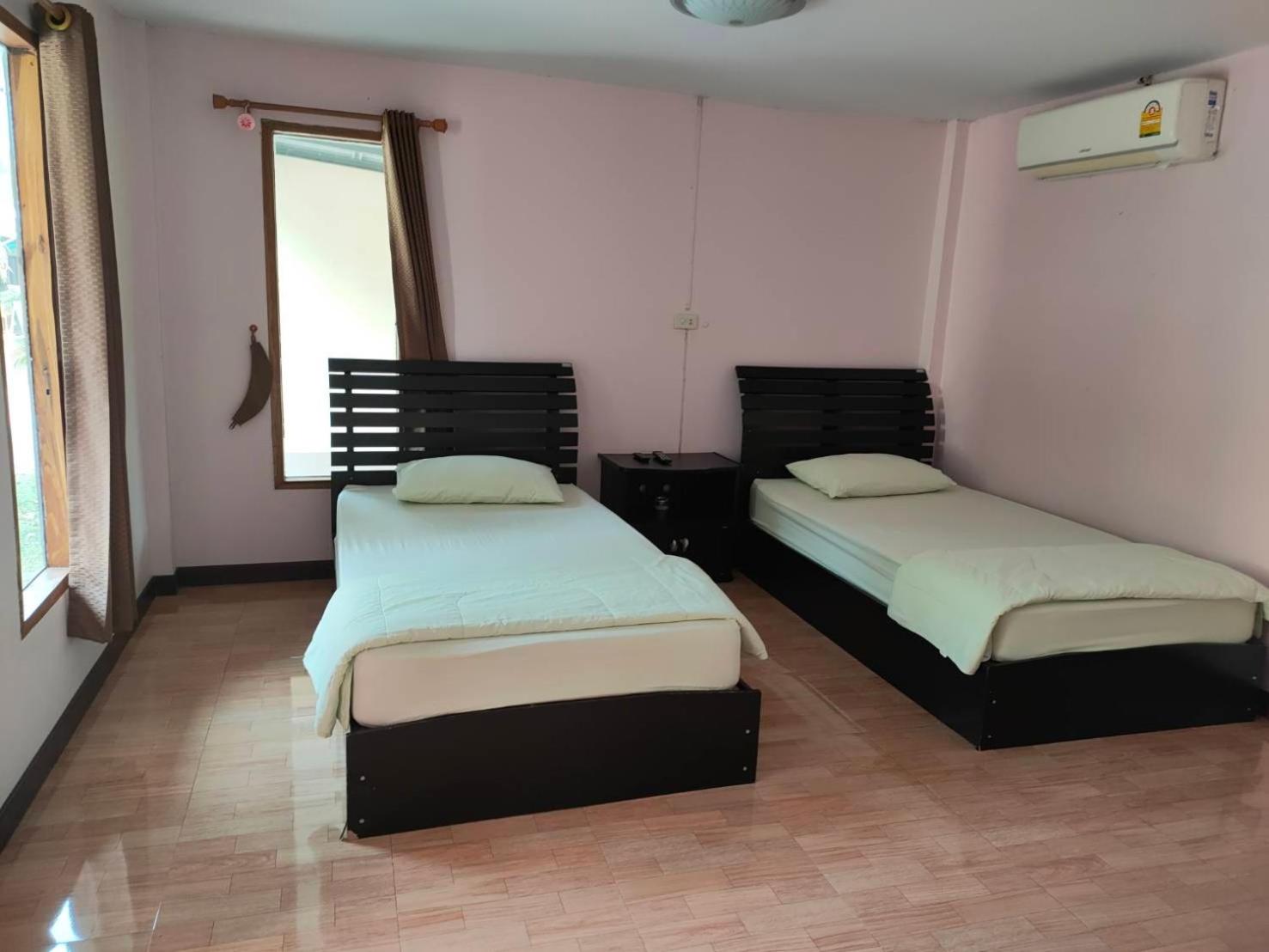 Large Double or Twin Room photo 1