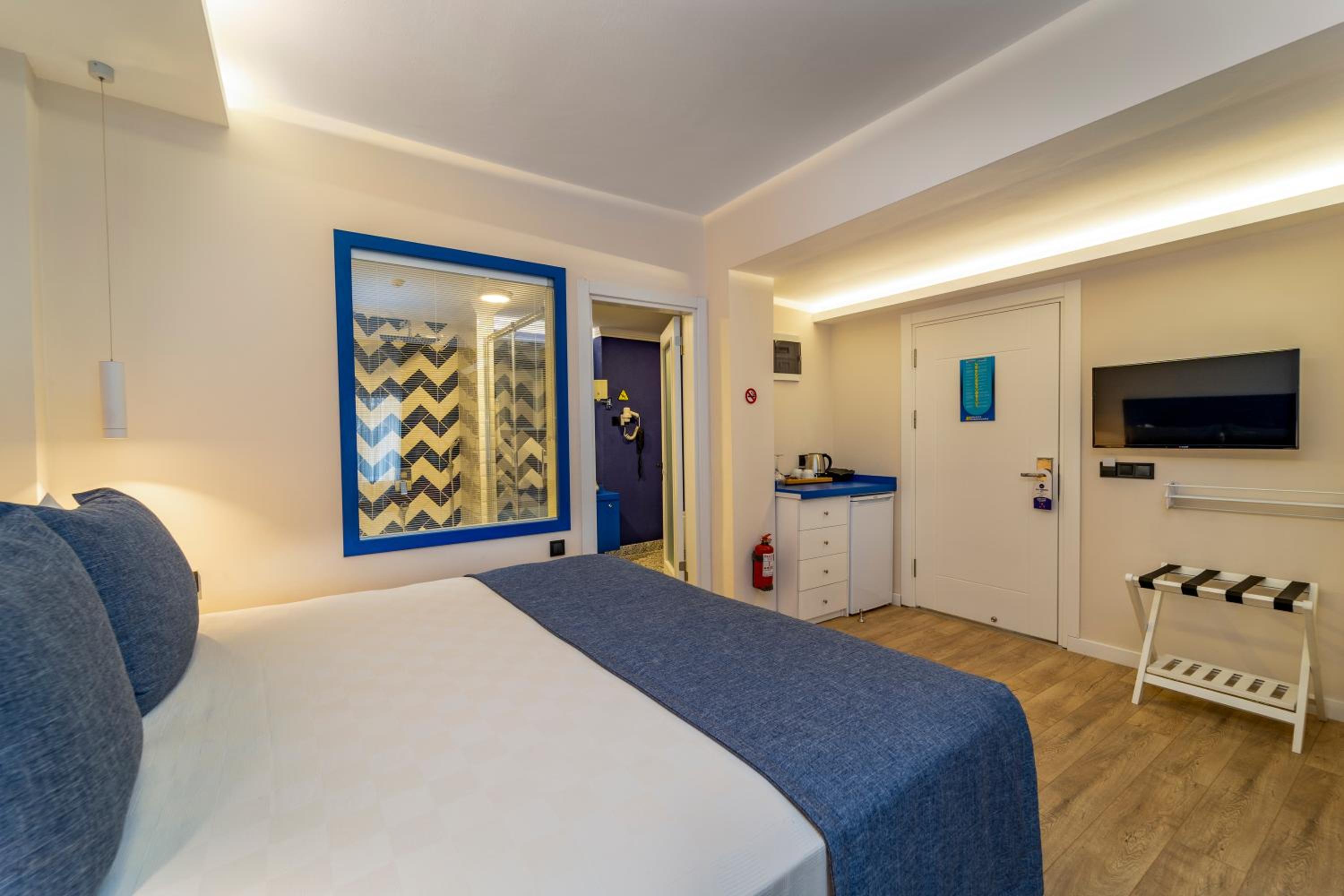 Double Room - Photo 3