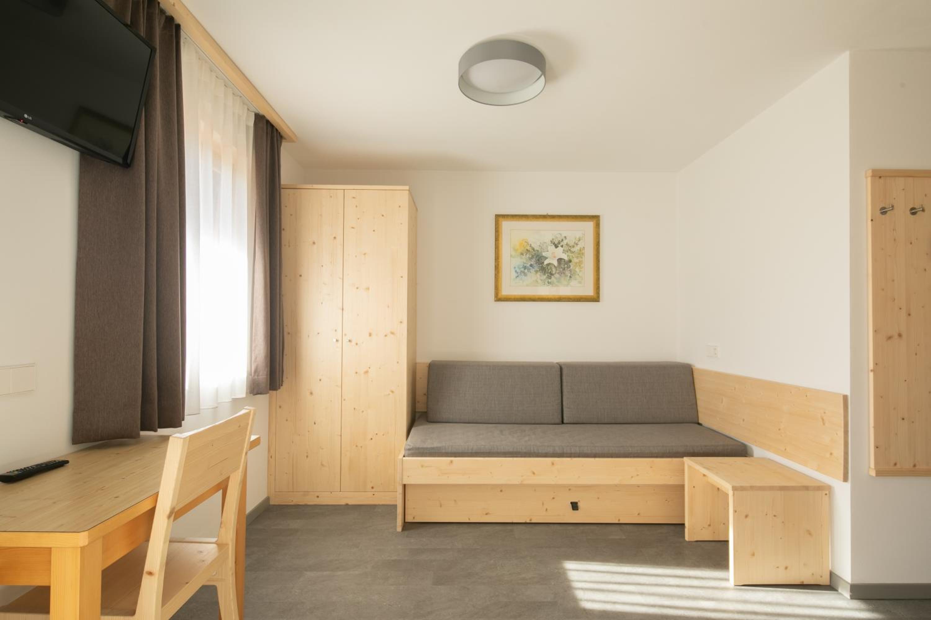 Apartment photo 1