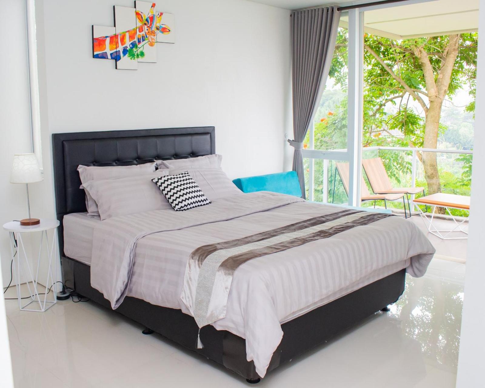Three-Bedroom Villa - Photo 12