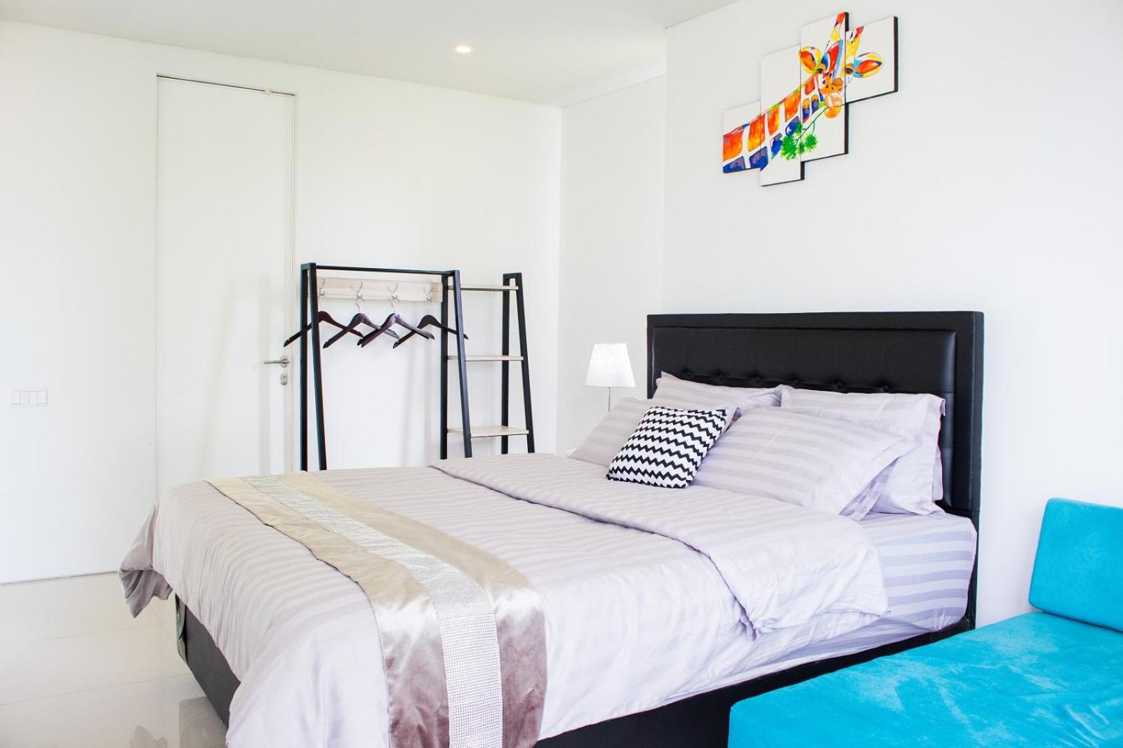 Three-Bedroom Villa - Photo 6