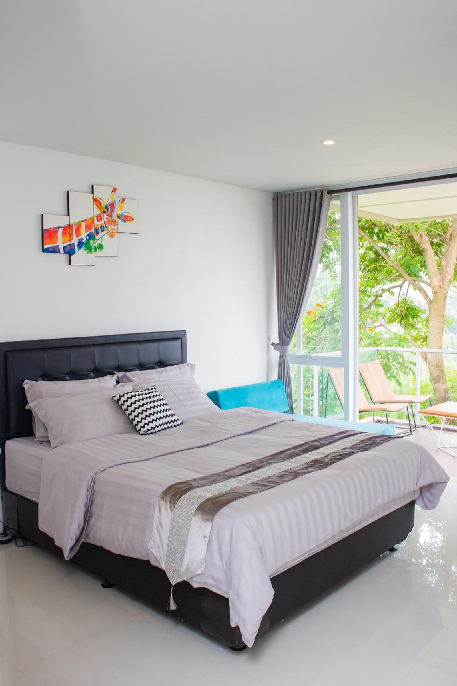 Three-Bedroom Villa - Photo 25