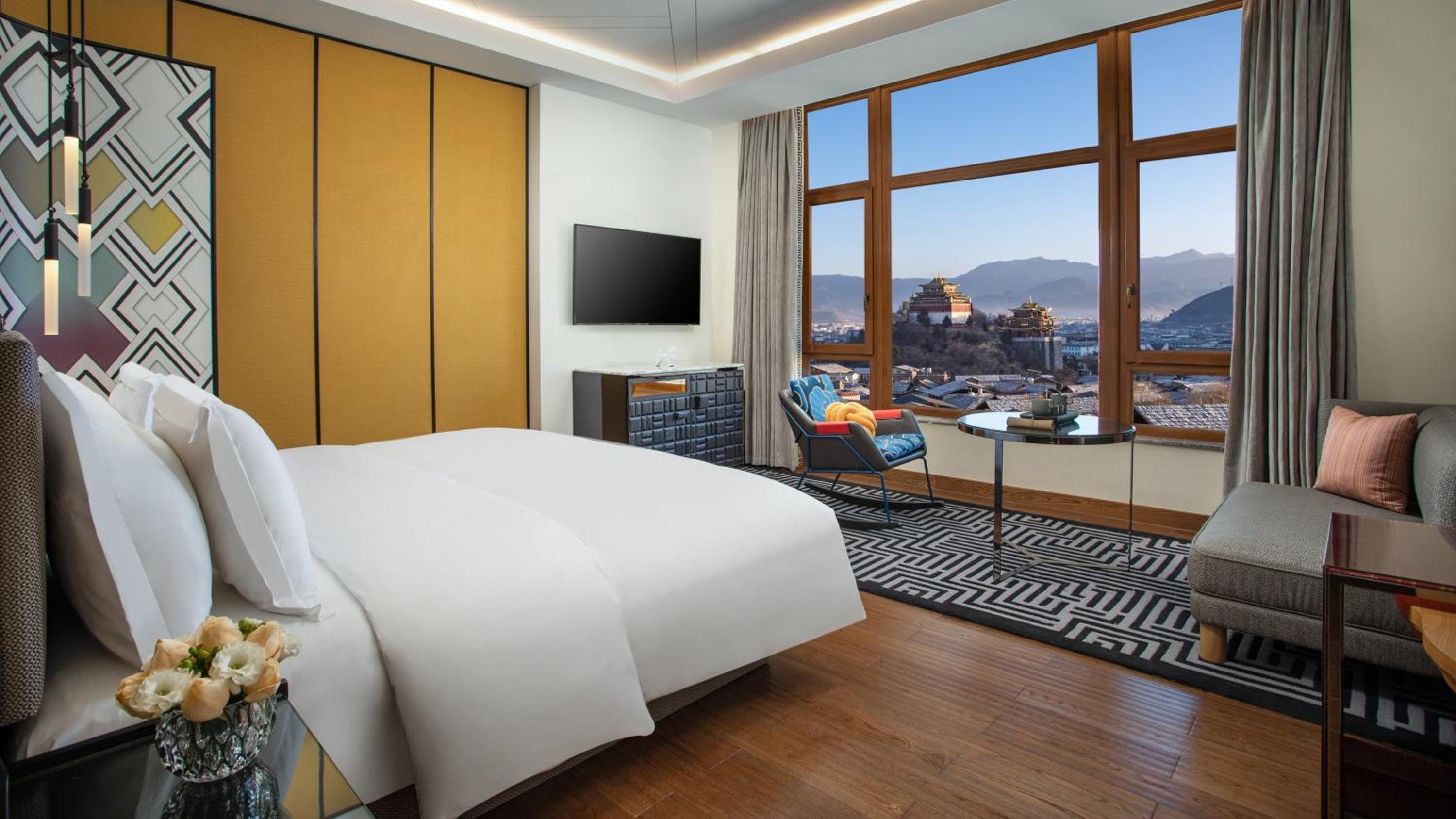 Standard King Room - Photo 5