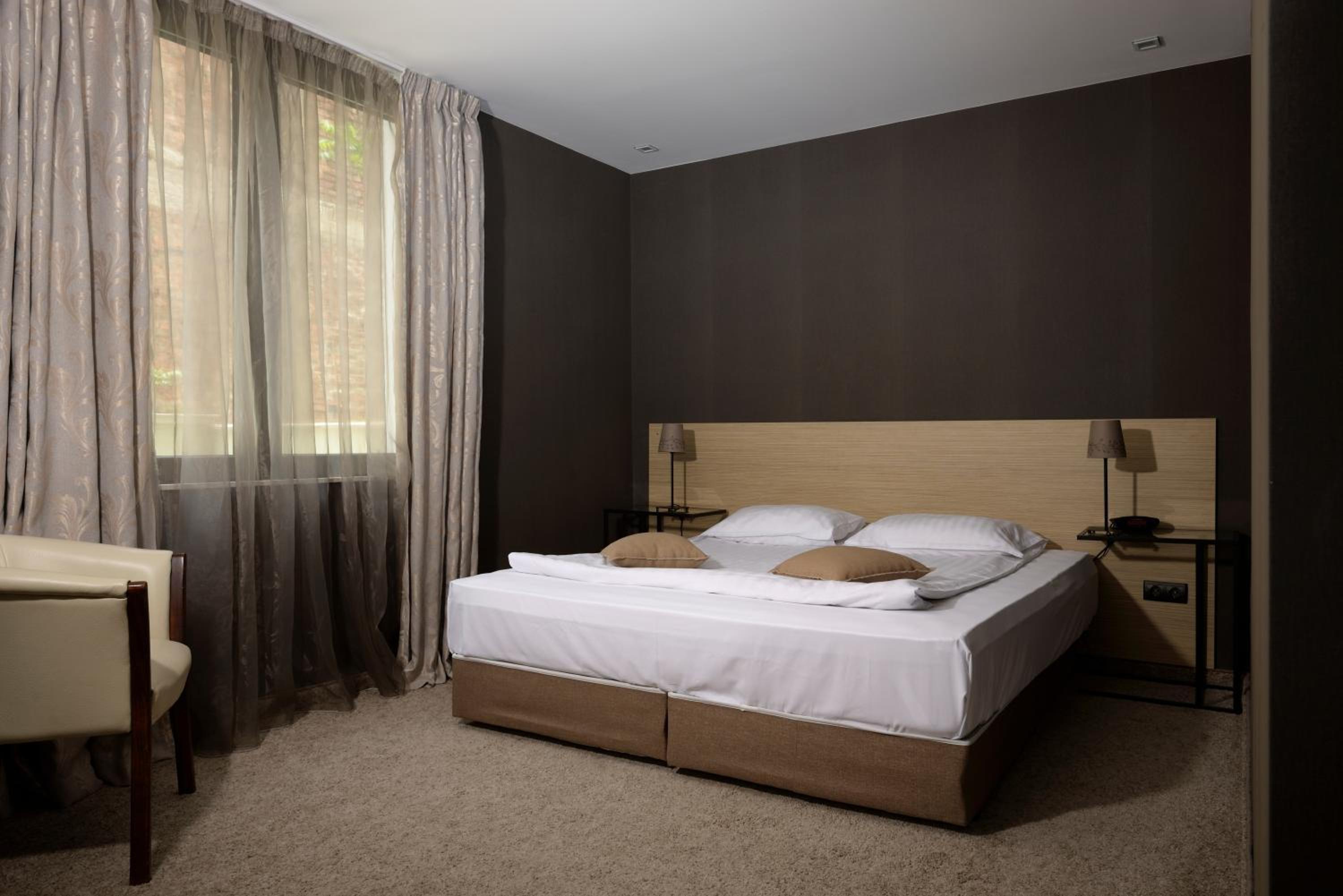 Double Room without Balcony - Photo 2