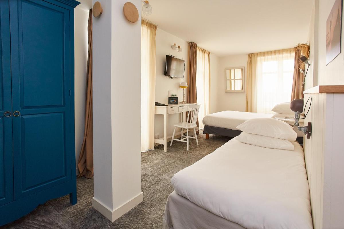 Triple Room with Ocean View photo 1