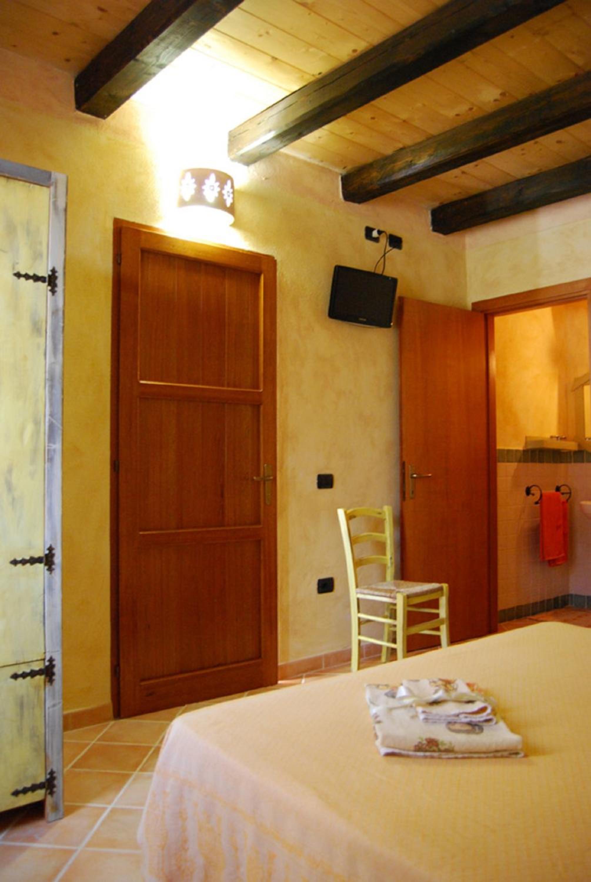 Double or Twin Room with Bathroom photo 1