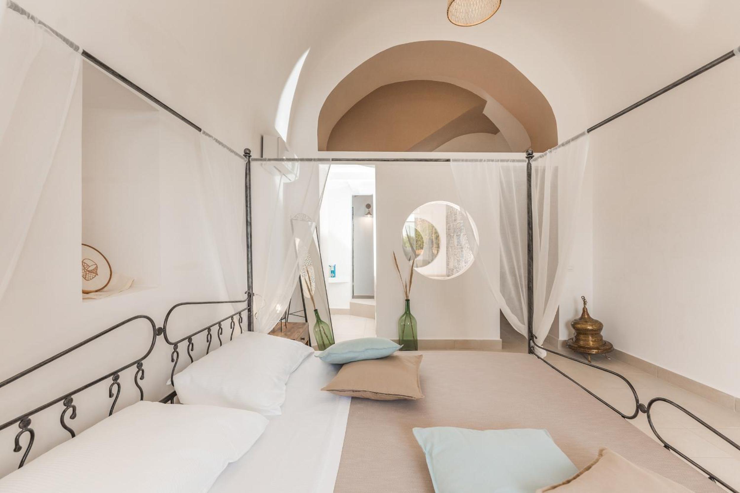 Queen Room with Spa Bath photo 2