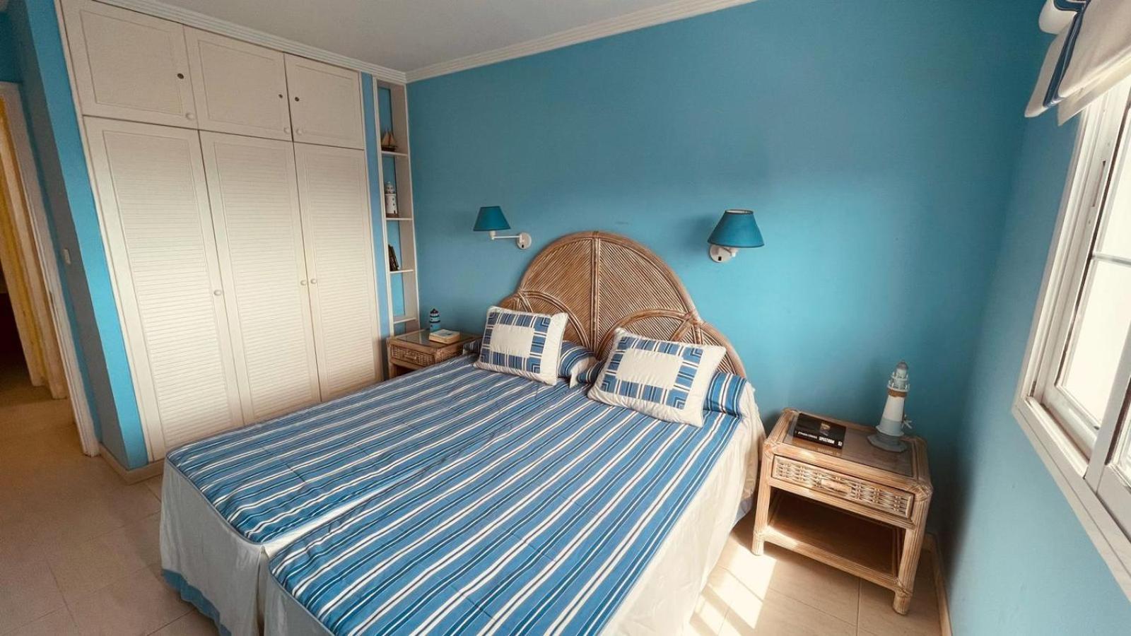 Apartamento con Balcón