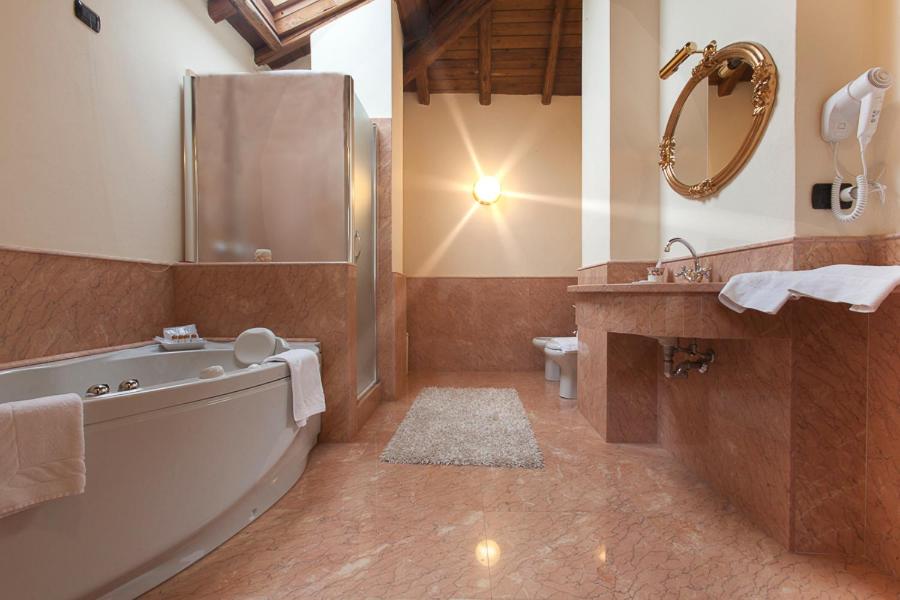 Junior Suite - Photo 2