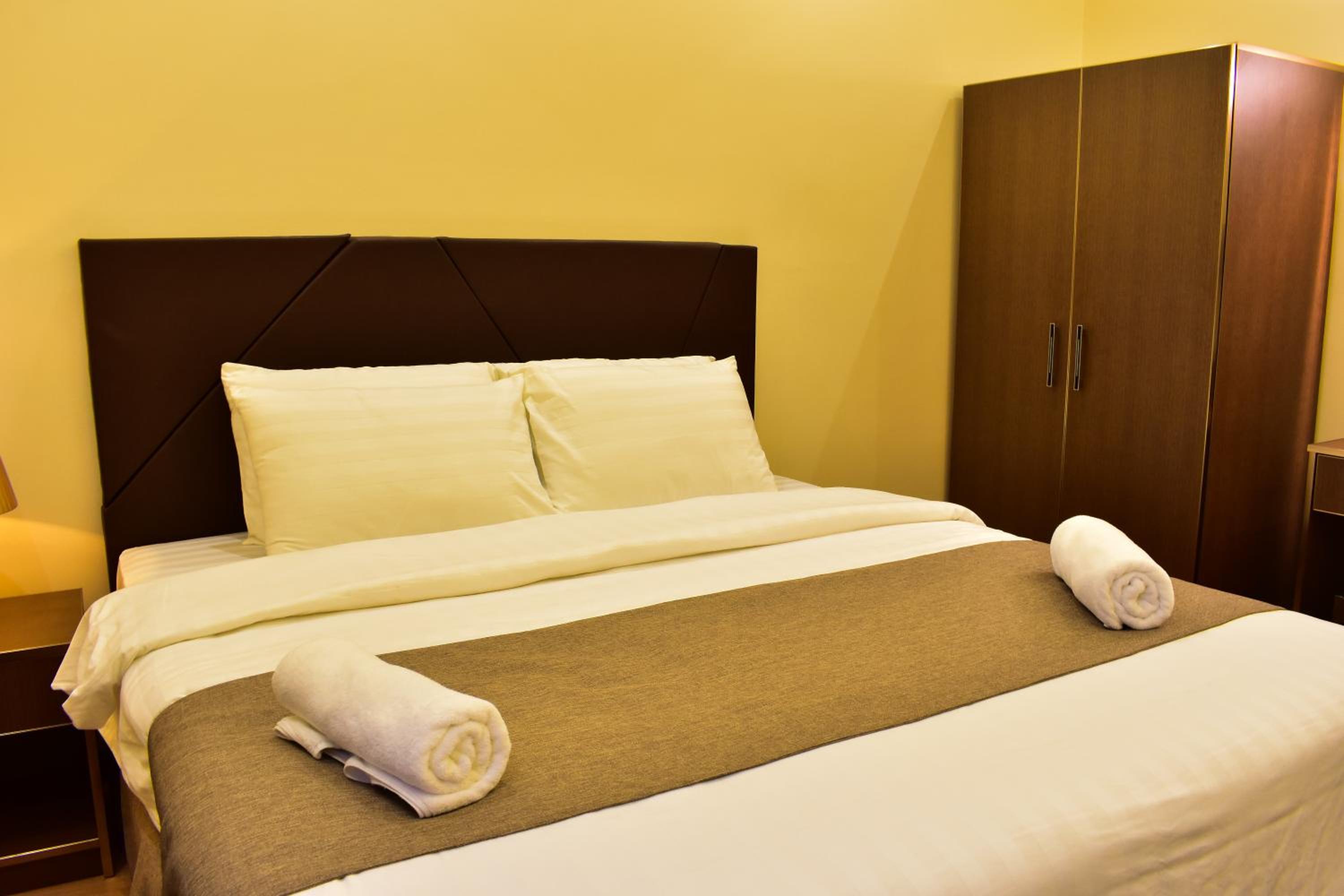 Double or Twin Room - Photo 15