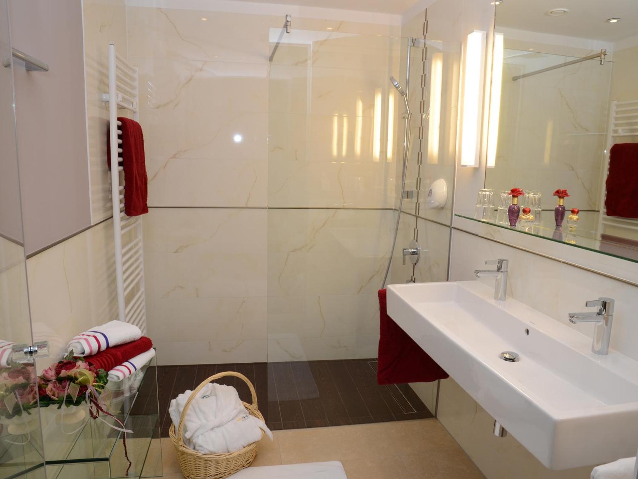 Double Room with Balcony and Vineyard View photo 3