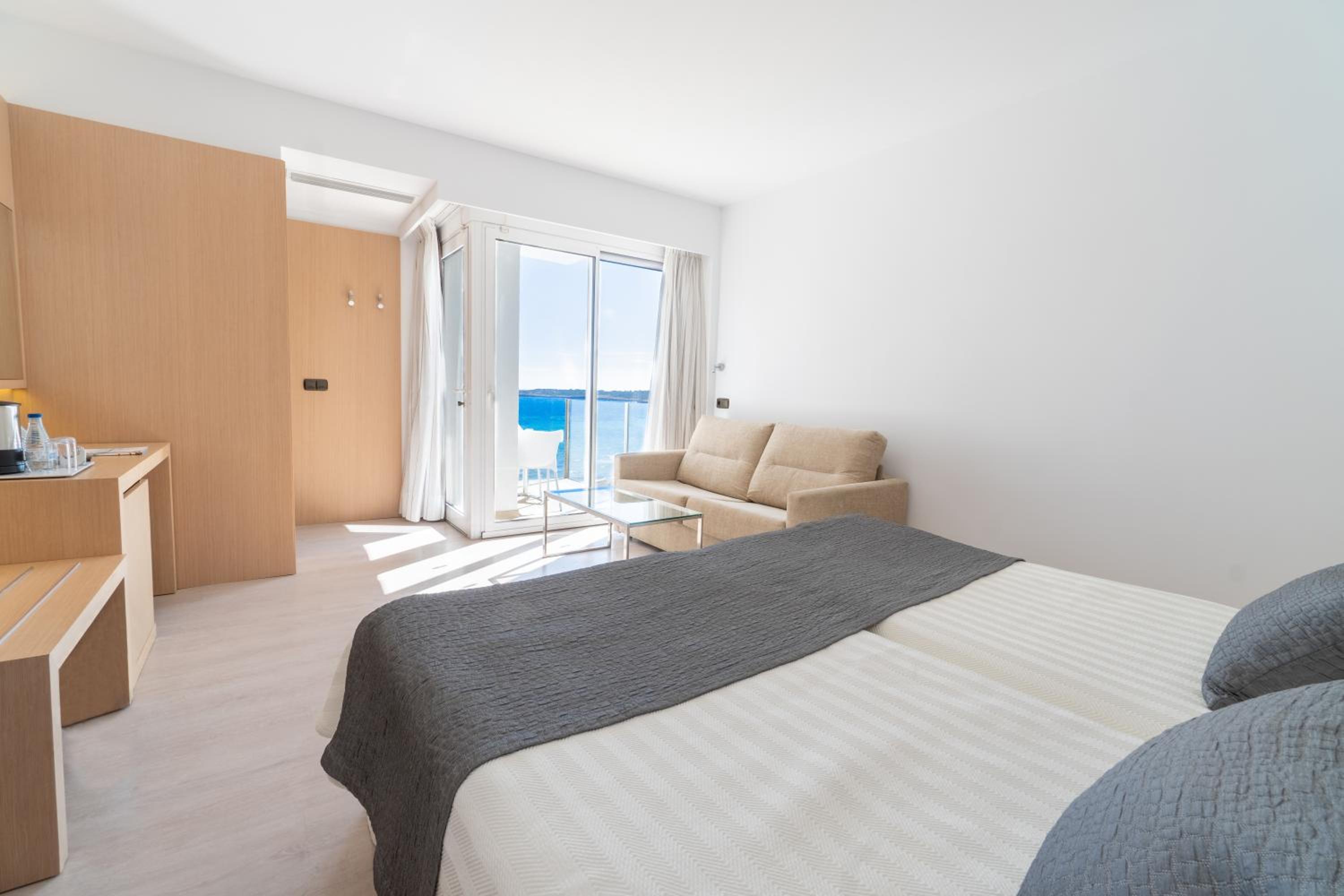 Junior Suite Lateral Sea View