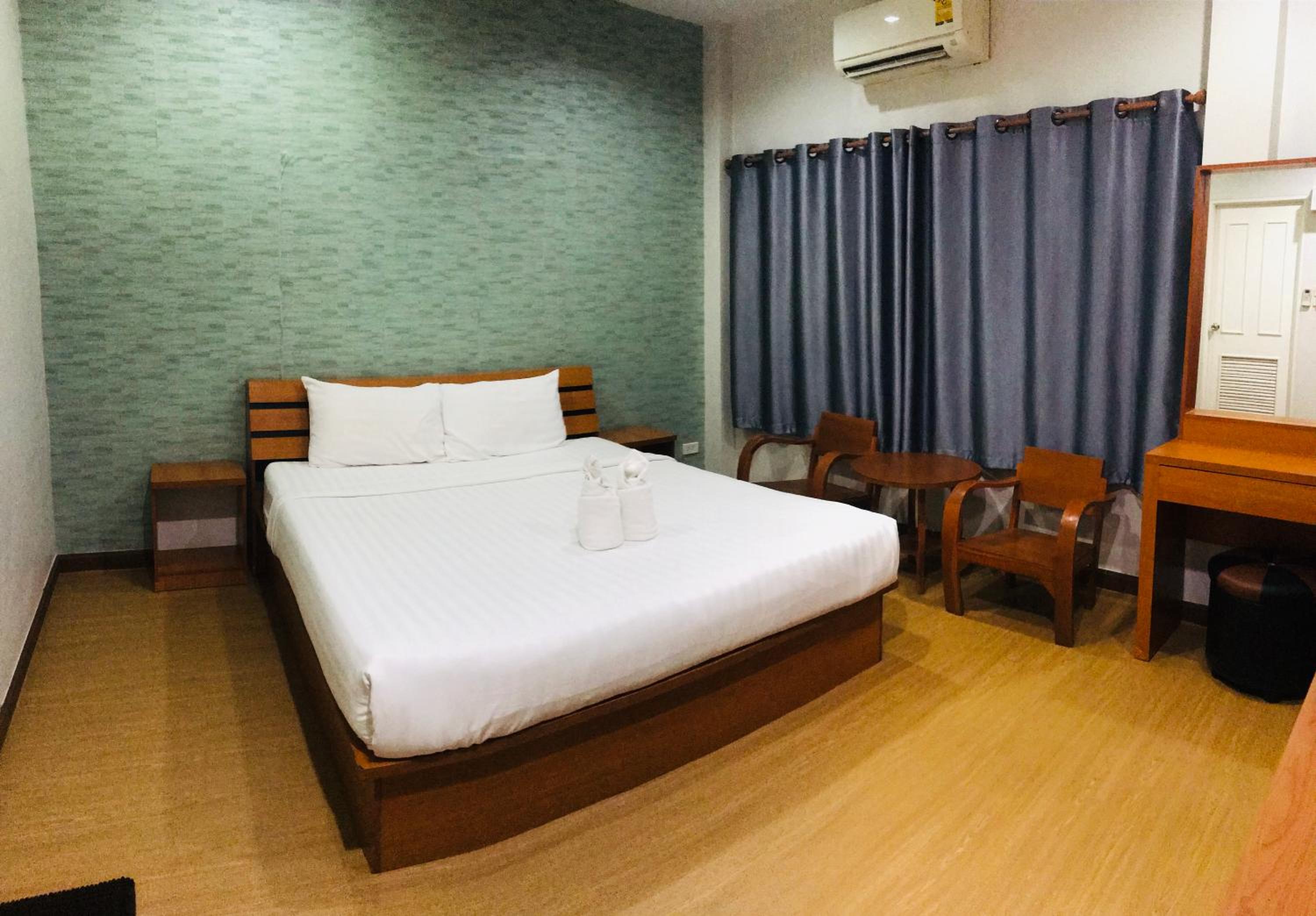 Standard Double Room - Photo 7