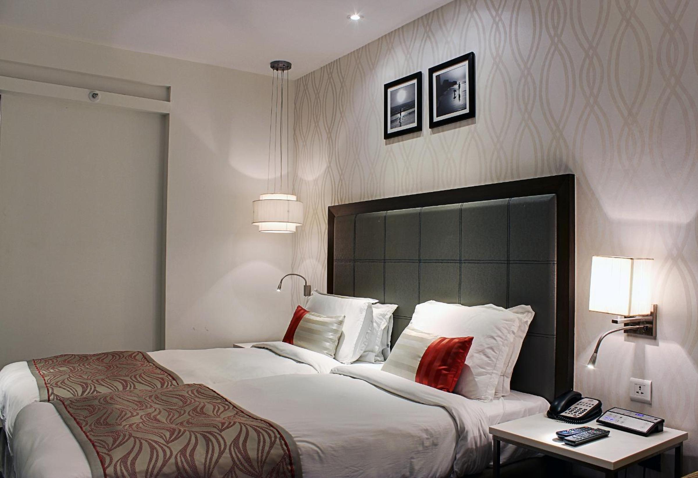 Deluxe Room King Bed with 15% discount on Laundry , Food and Soft Beverages