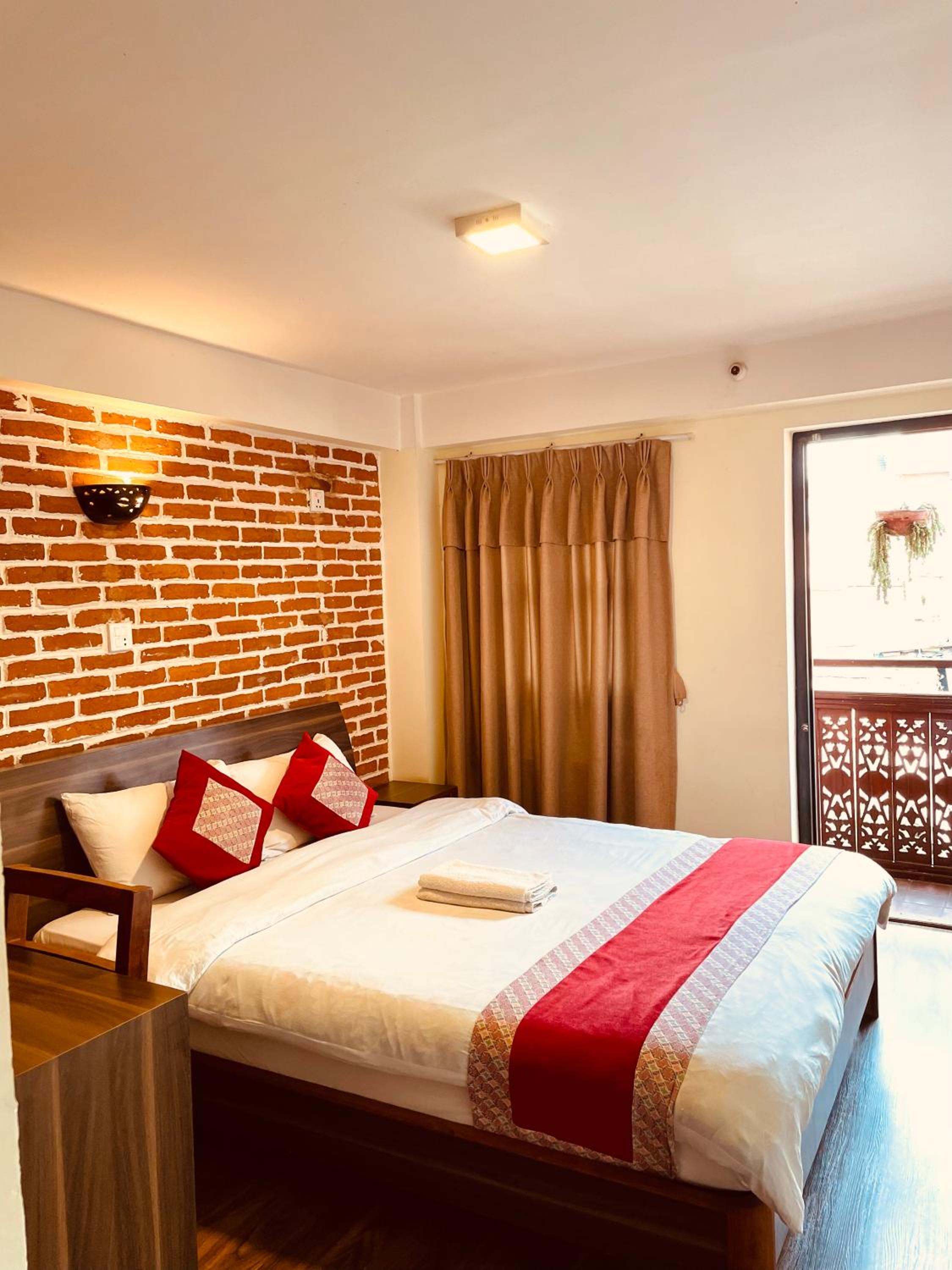 Deluxe Double Room with Balcony