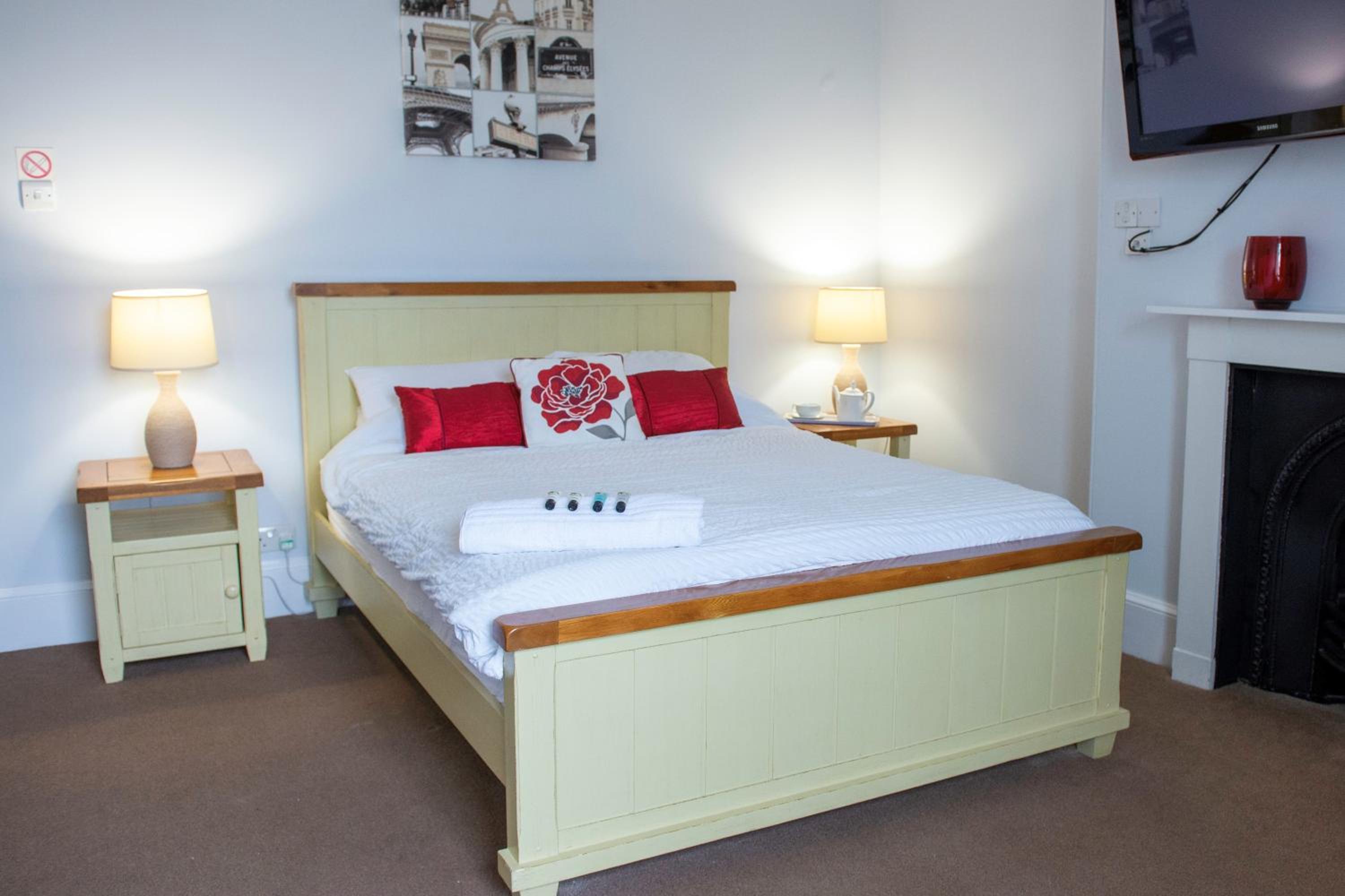 Superior King Room - Photo 5