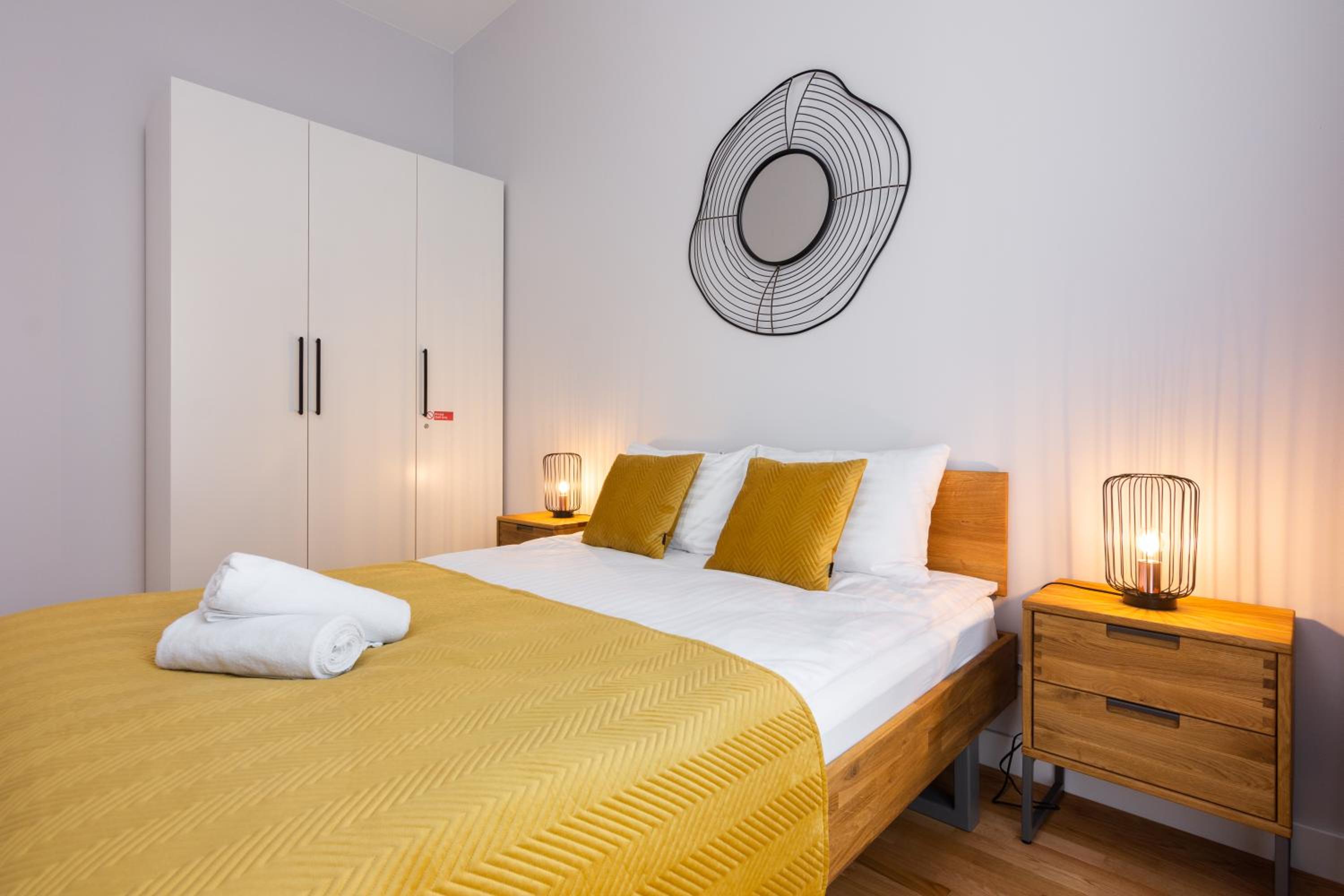One-Bedroom Apartment - Photo 16
