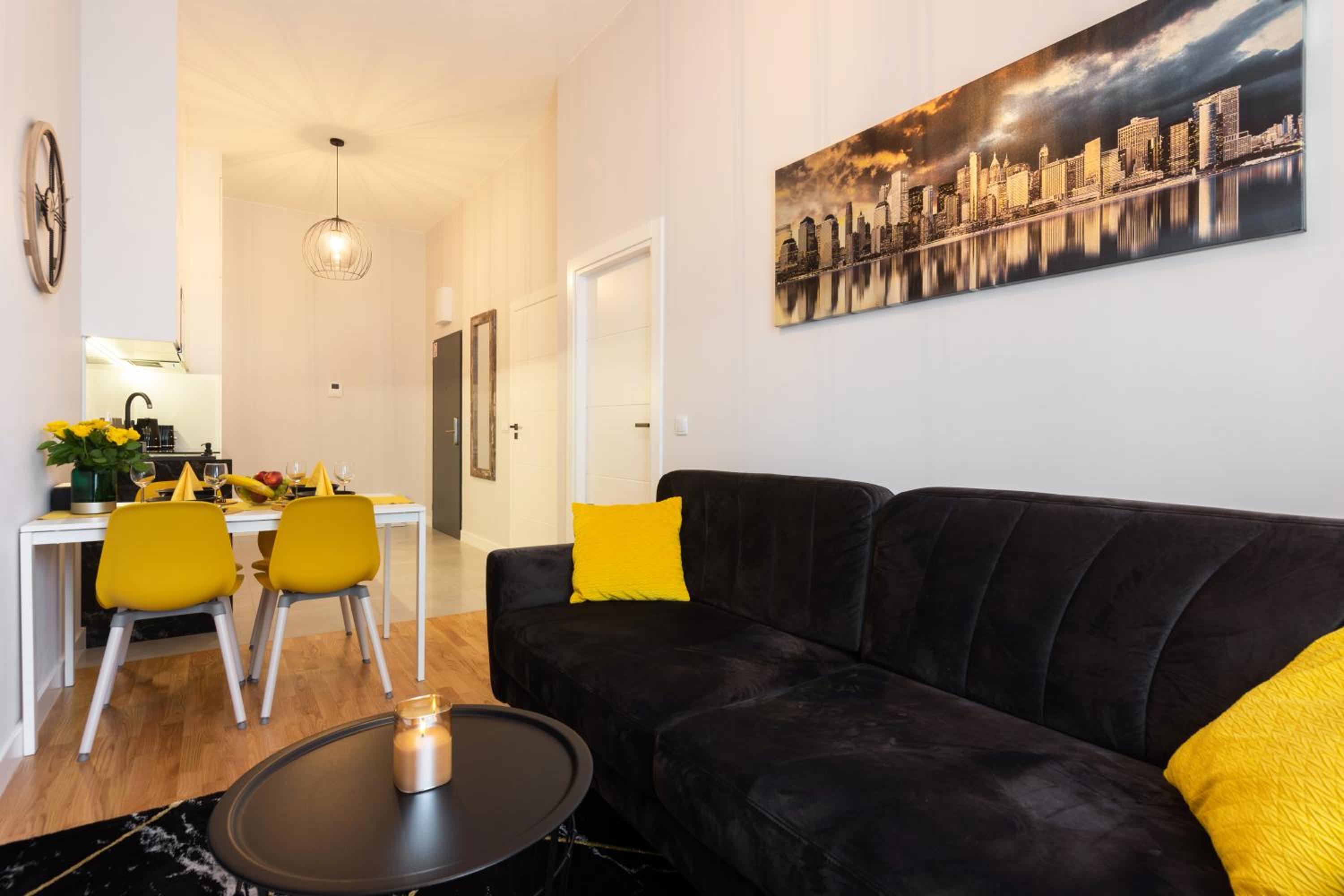 One-Bedroom Apartment - Photo 11