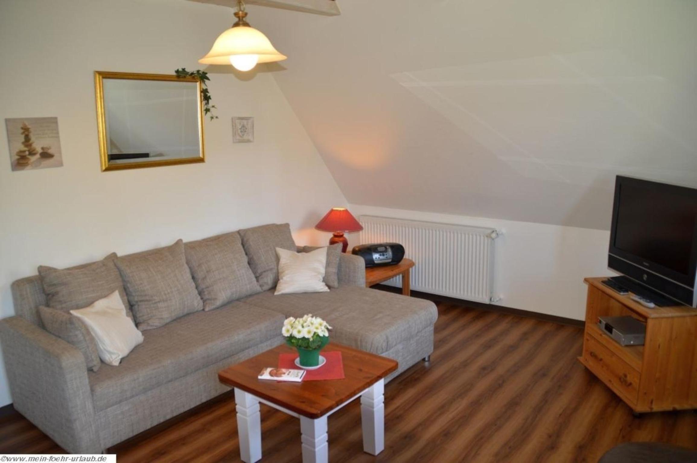 Apartment photo 2