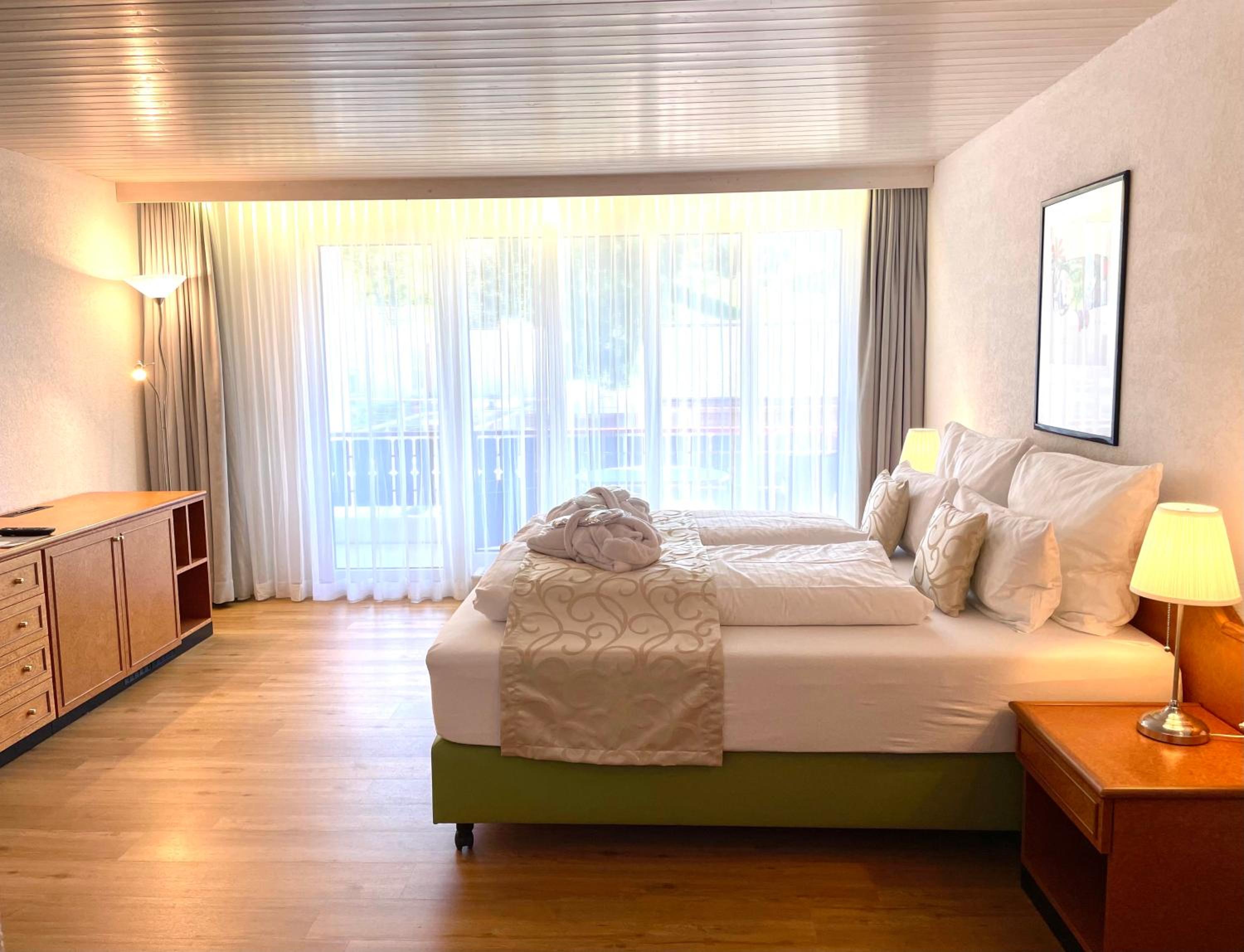 Double Room Mira with Balcony