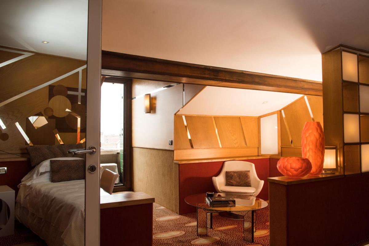 Junior Suite (Non Smoking) thumbnail 5