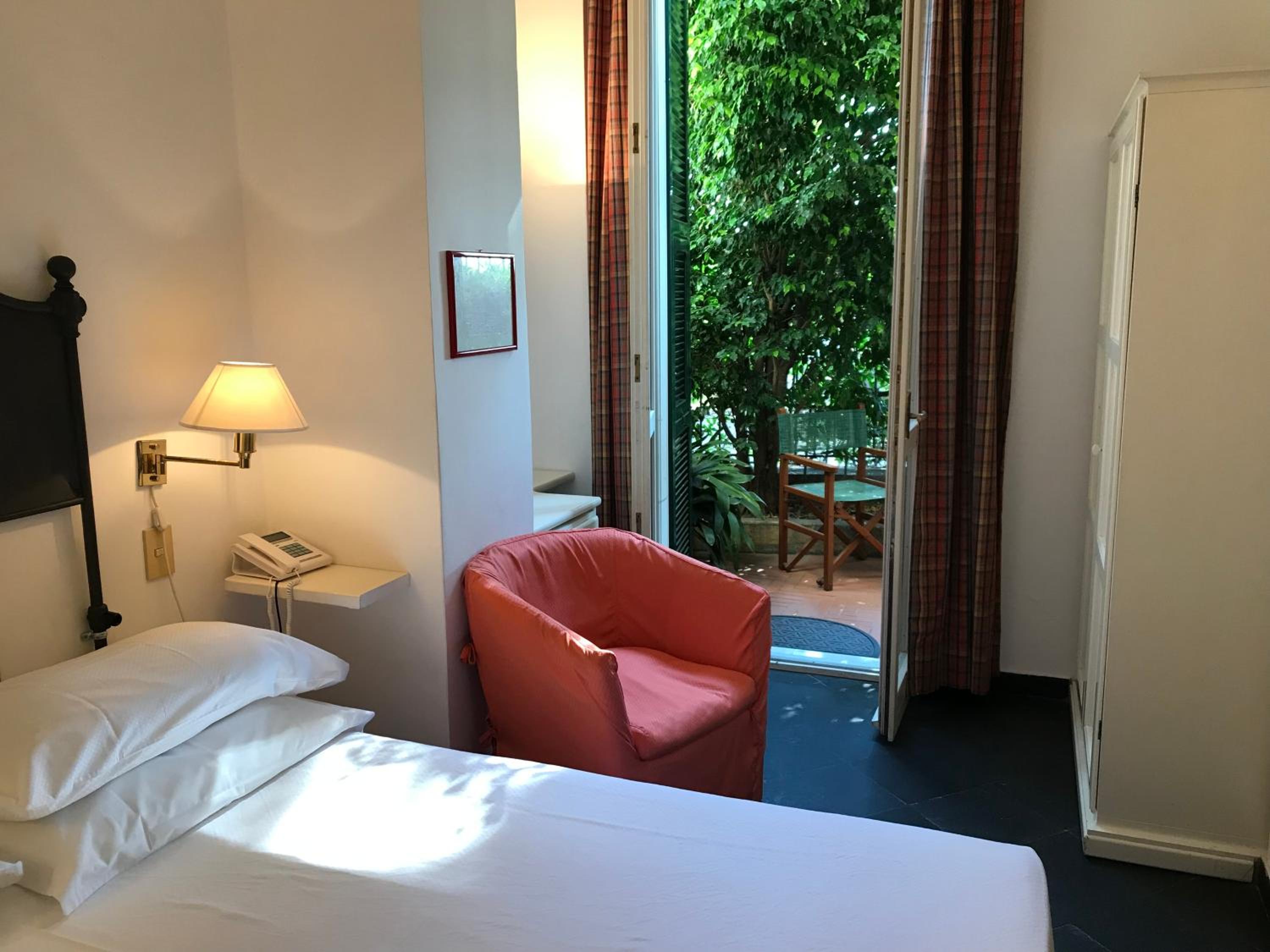 Double or Twin Room - Photo 3