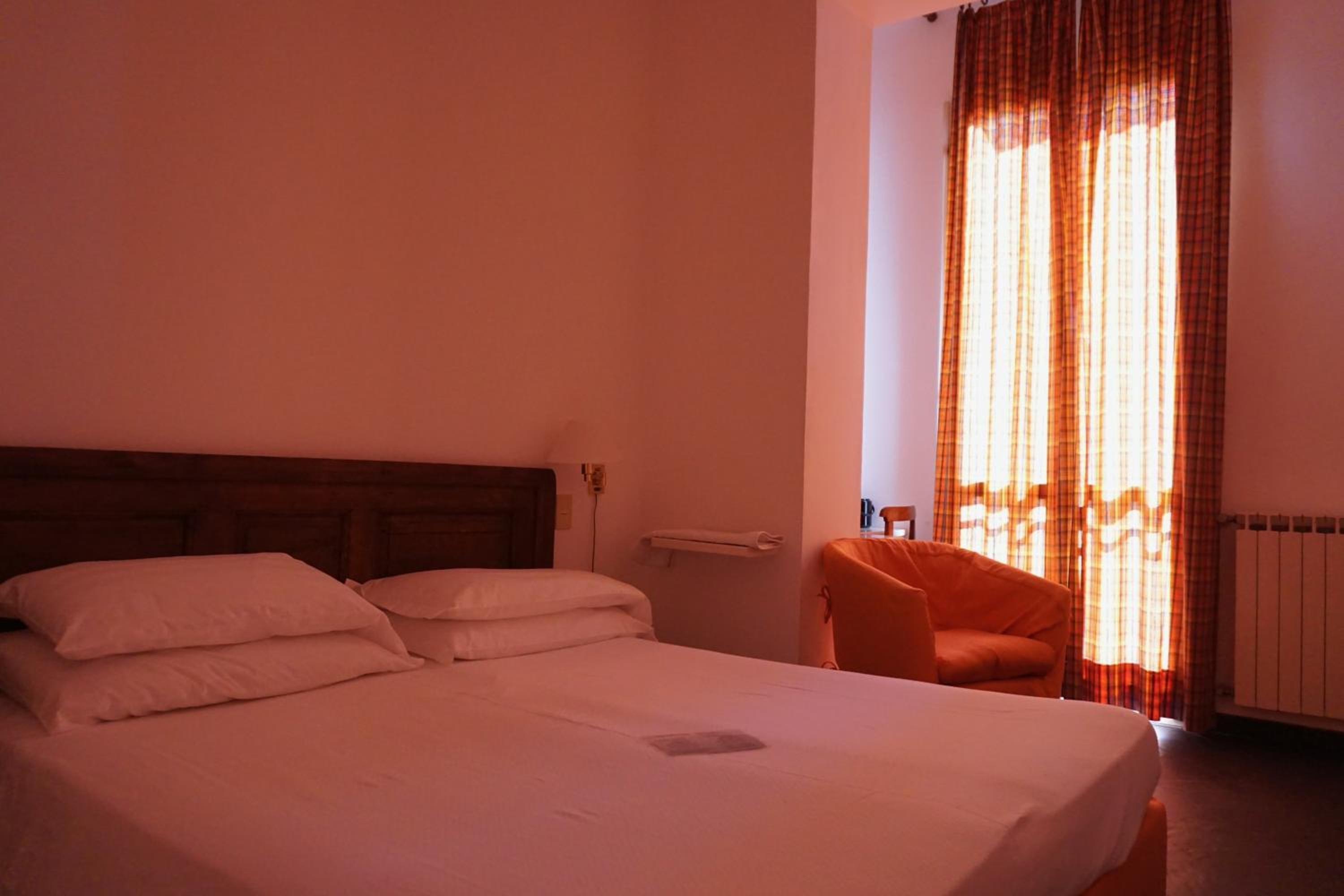 Double or Twin Room with Sea View photo 1