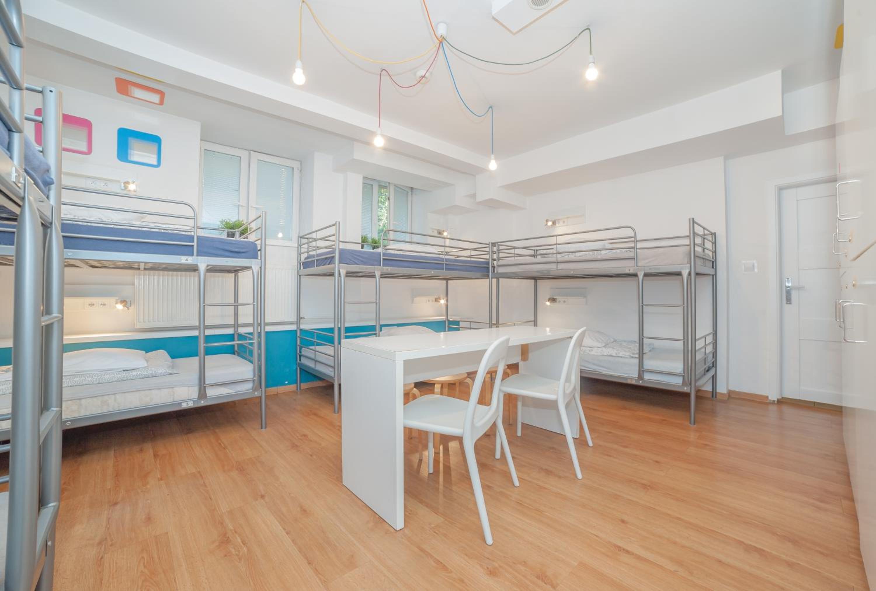 Bed in 8-Bed Dormitory Room with Bathroom
