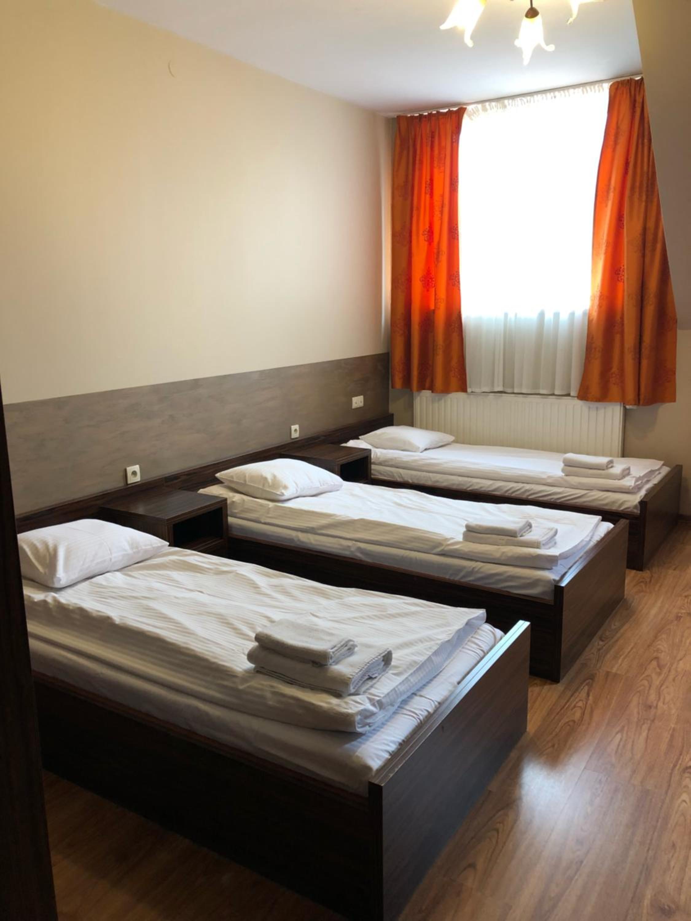 Triple Room with Bathroom photo 2