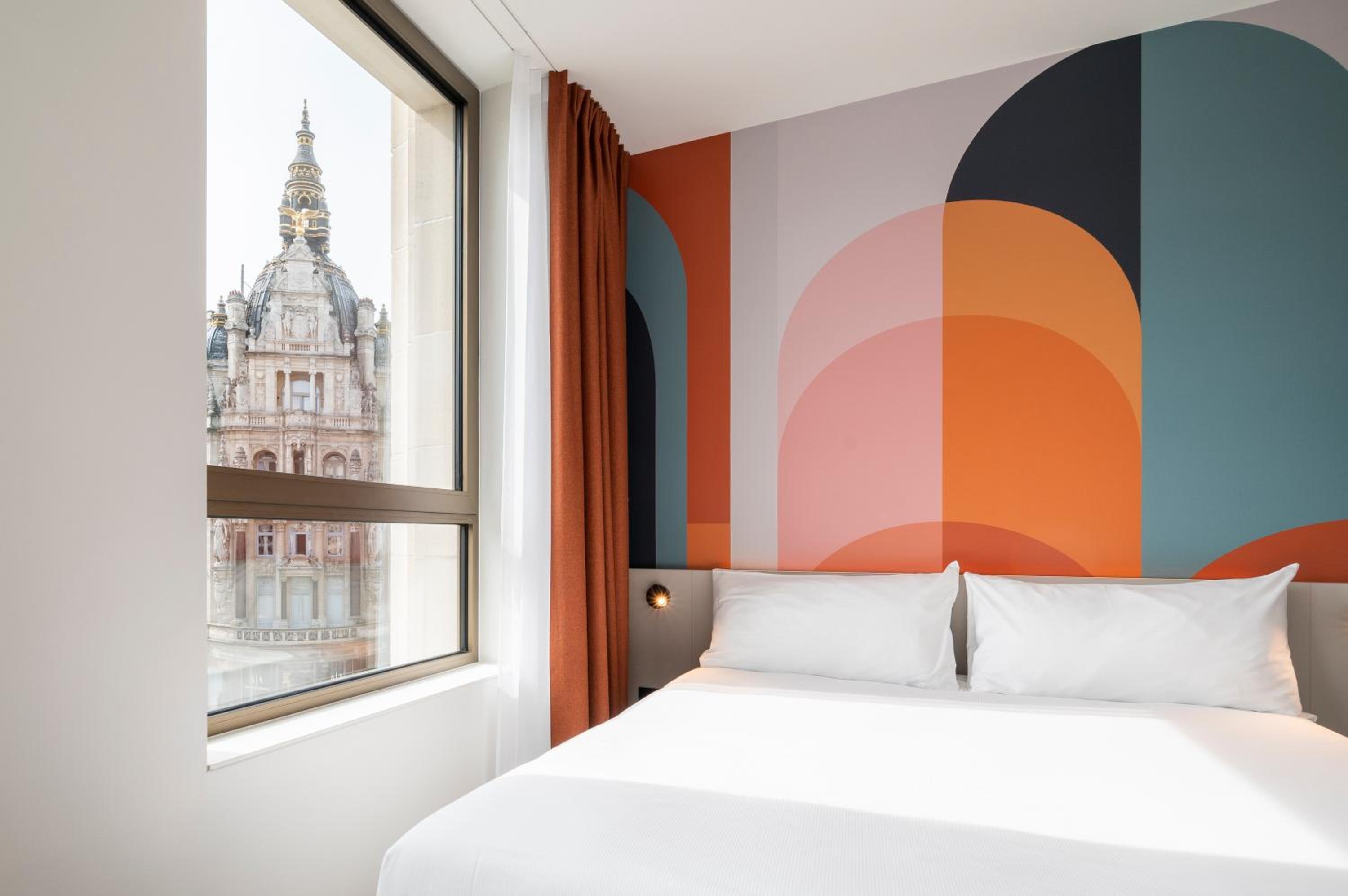 Standard Double Room - Photo 13