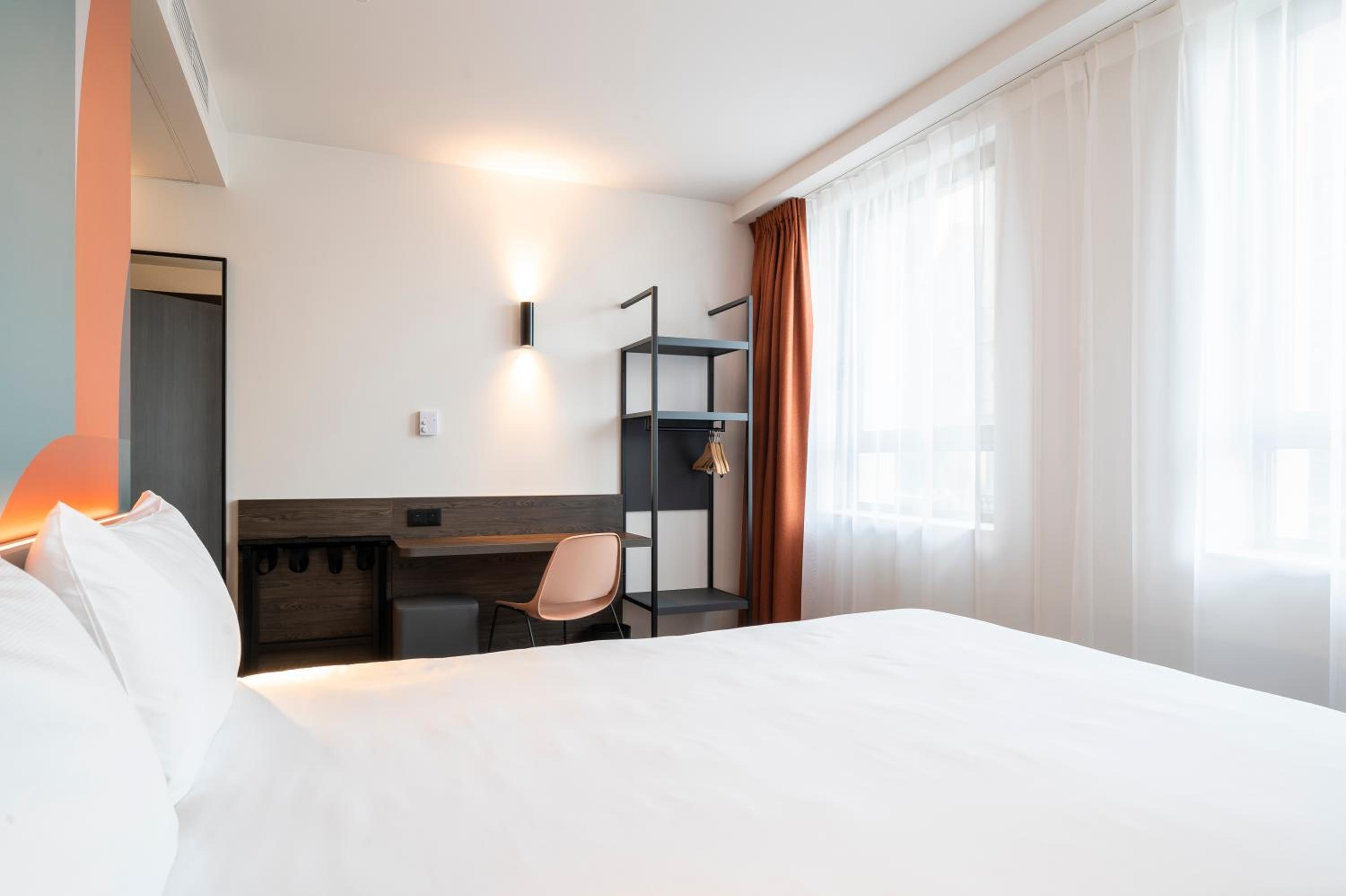 Double Room - Disability Access - Photo 2