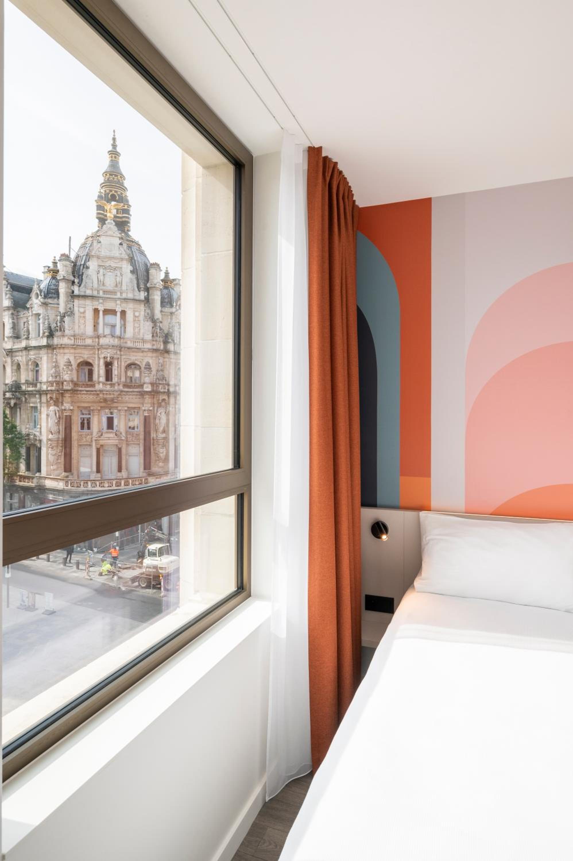 Standard Double Room - Photo 7