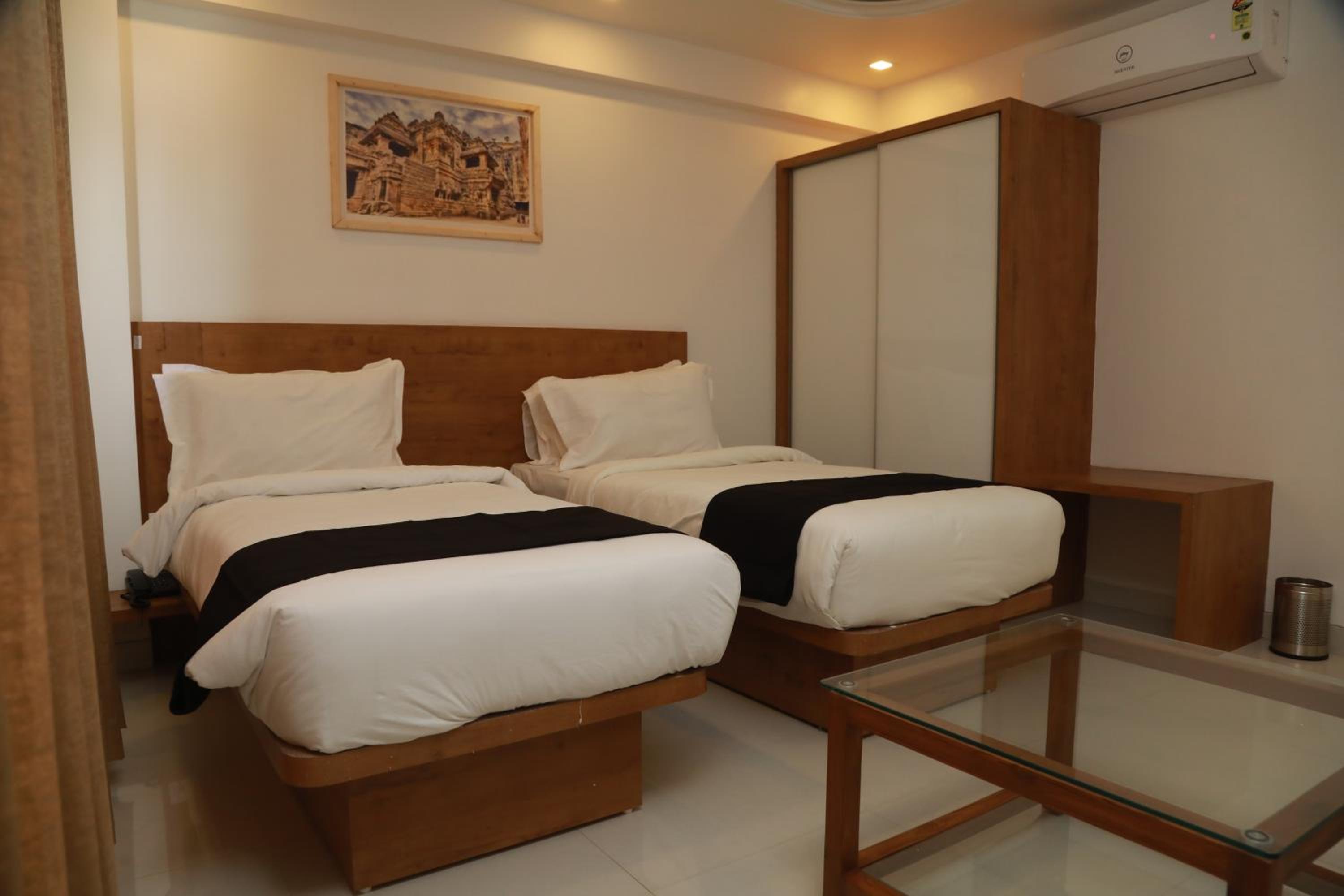 Deluxe Twin Room photo 1